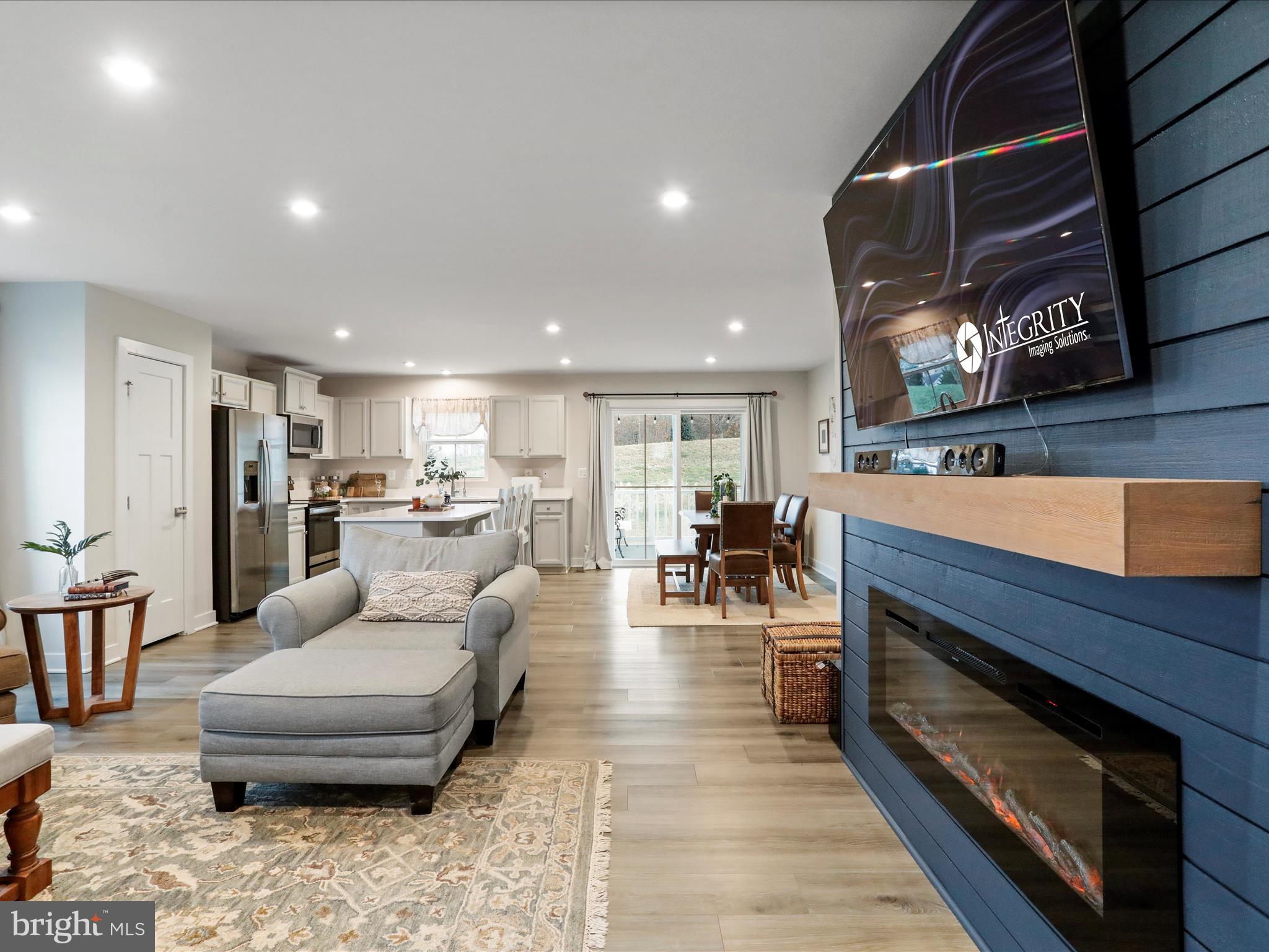 SOUTH BROOK - Residential