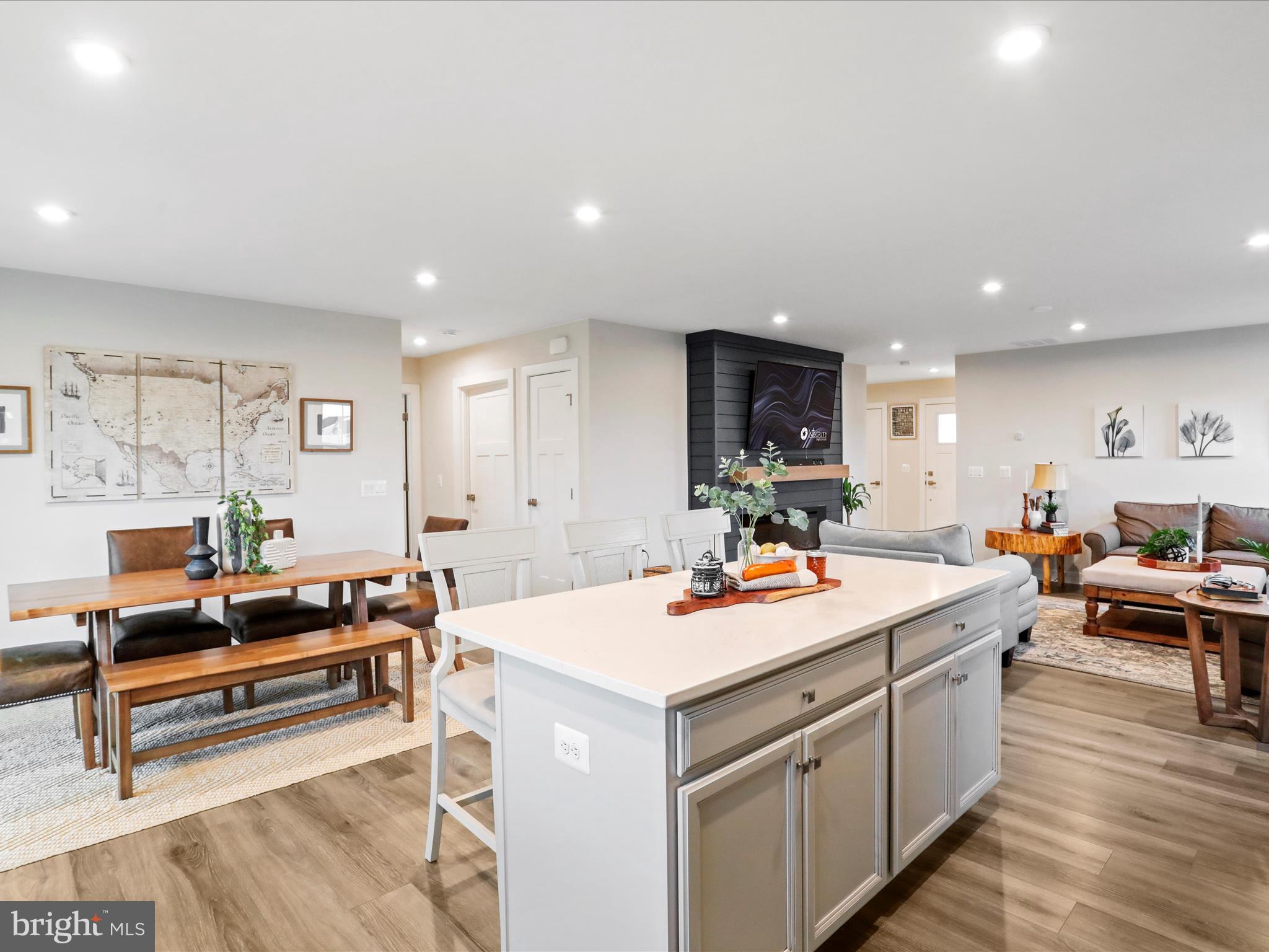 SOUTH BROOK - Residential