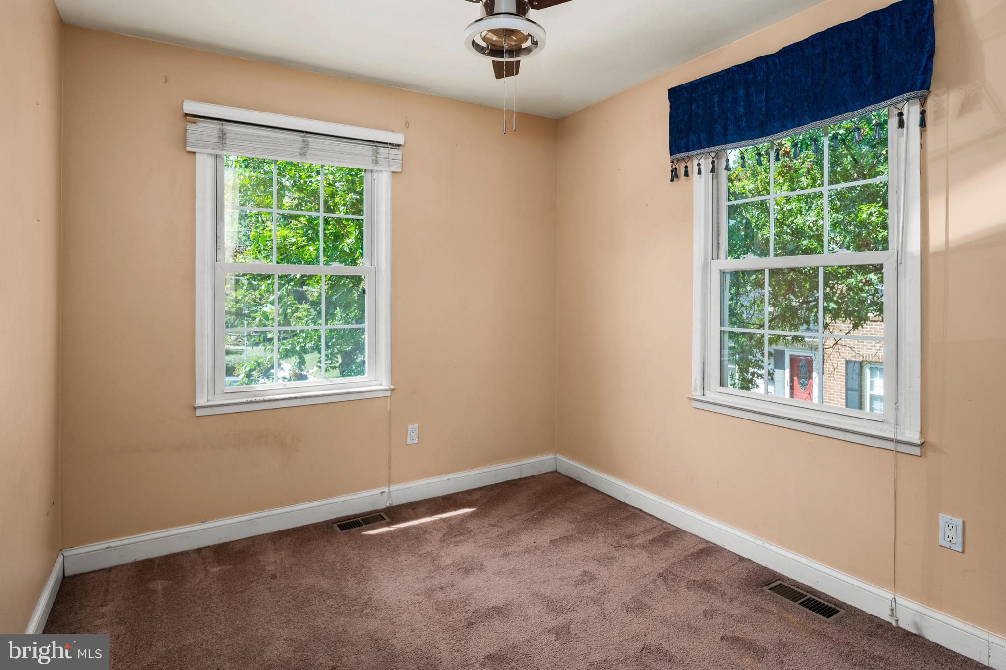 CROFTON COMMONS - Residential