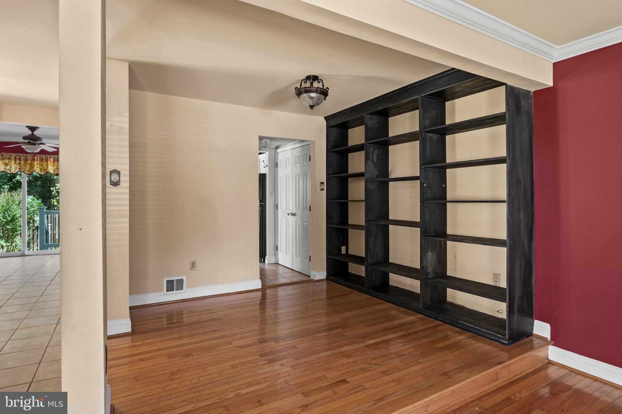 CROFTON COMMONS - Residential