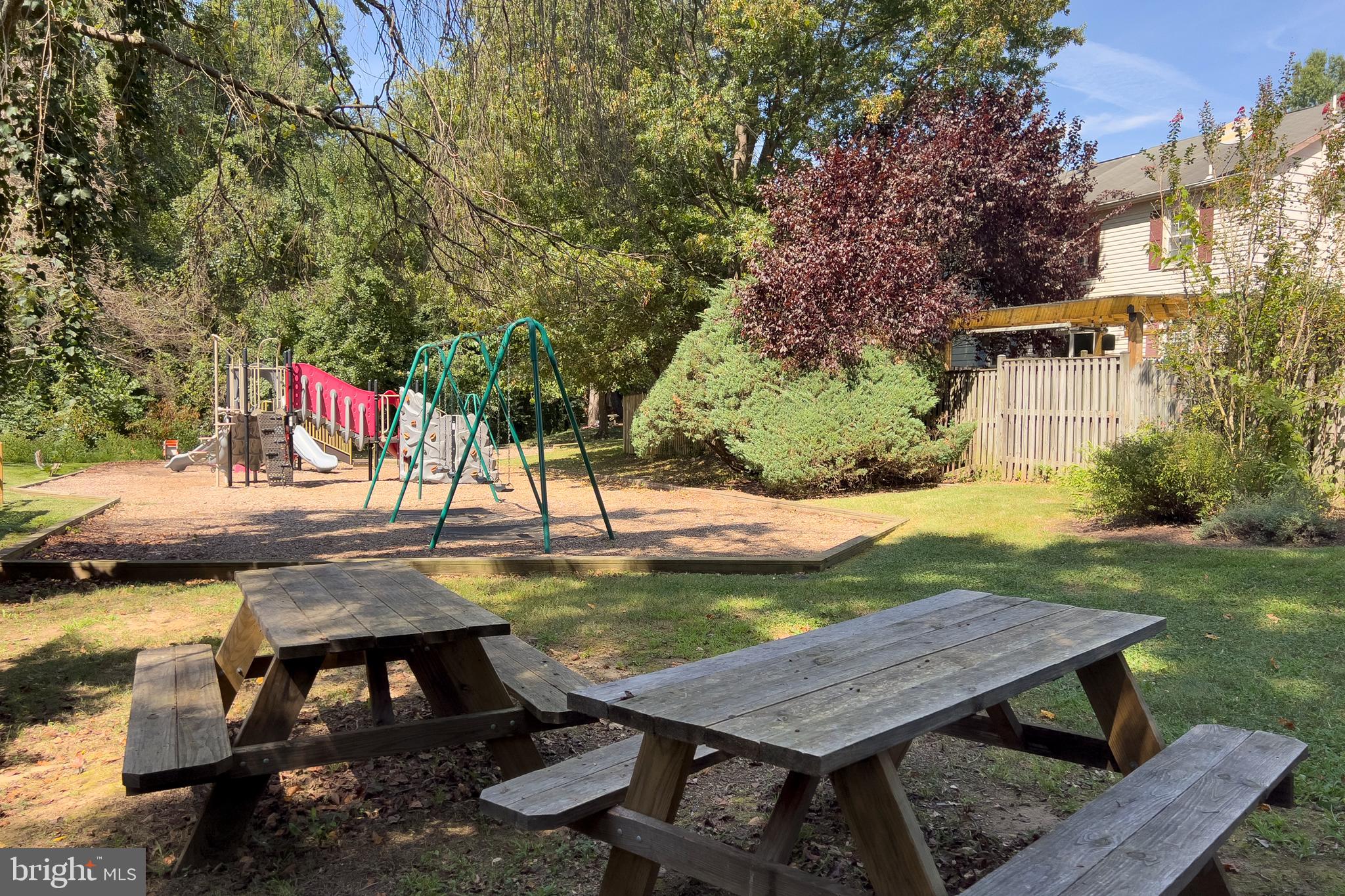 CROFTON COMMONS - Residential