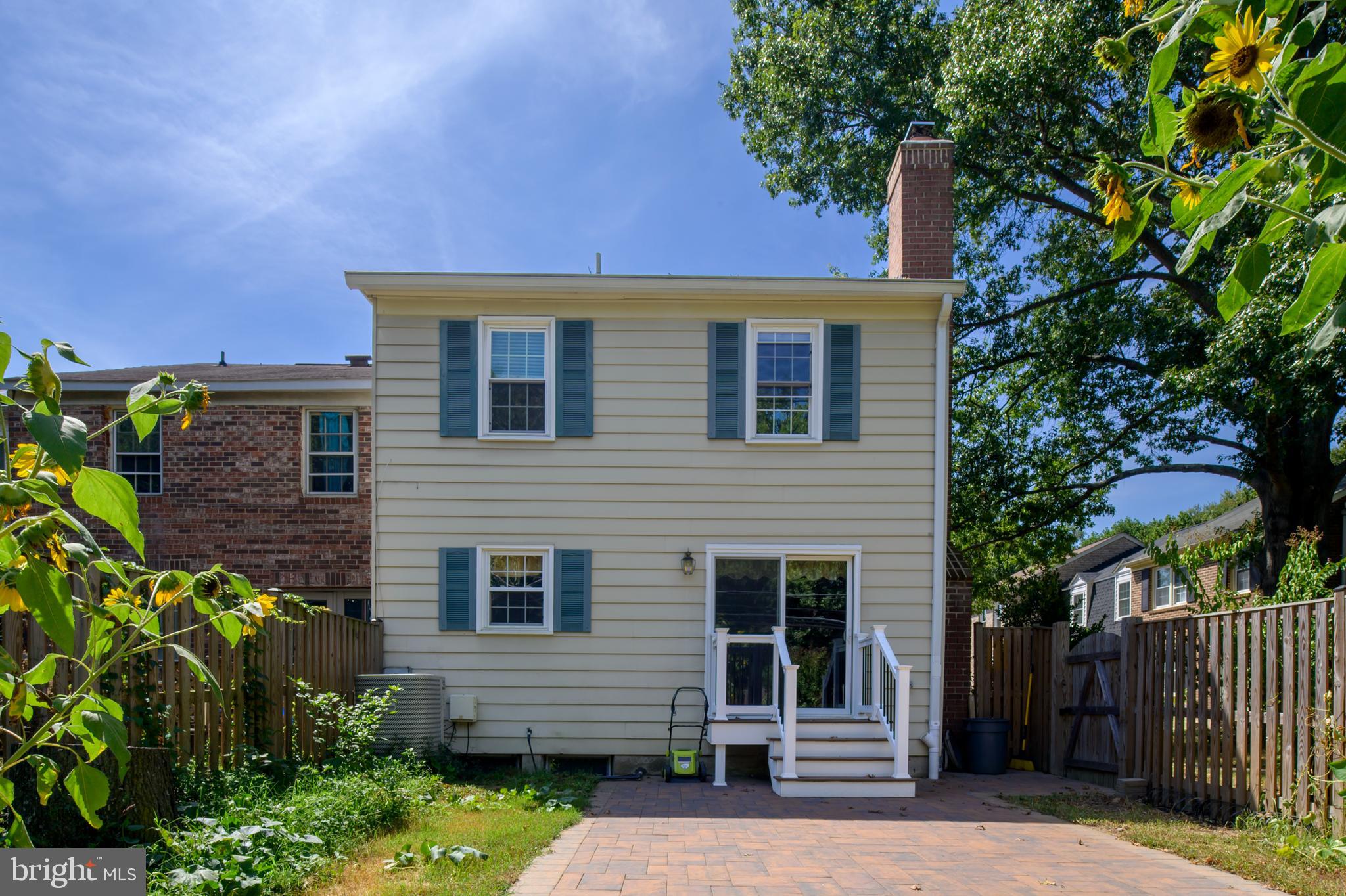 CROFTON COMMONS - Residential