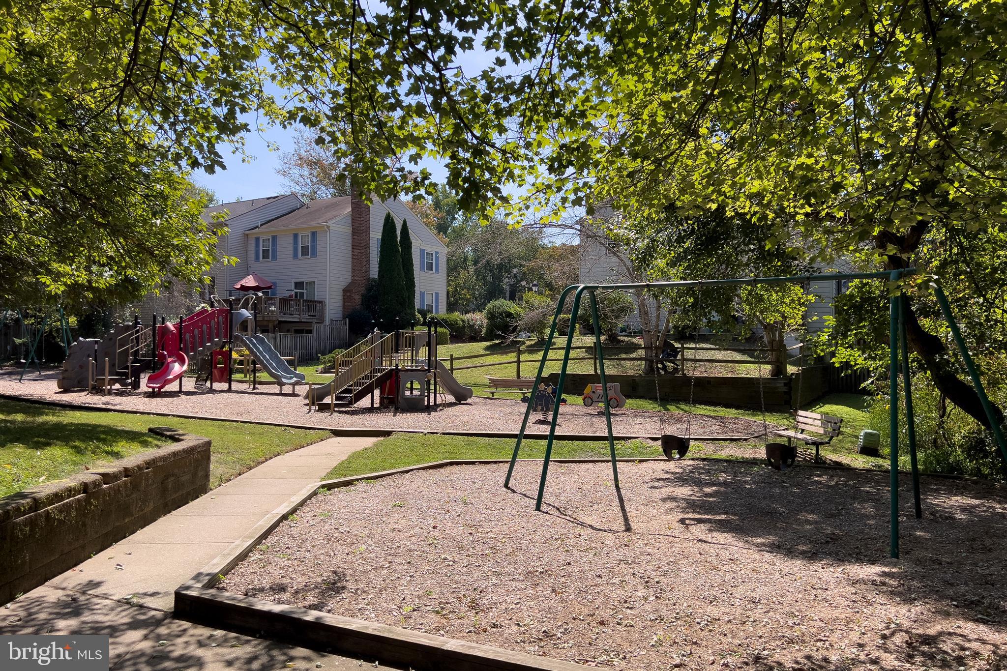 CROFTON COMMONS - Residential