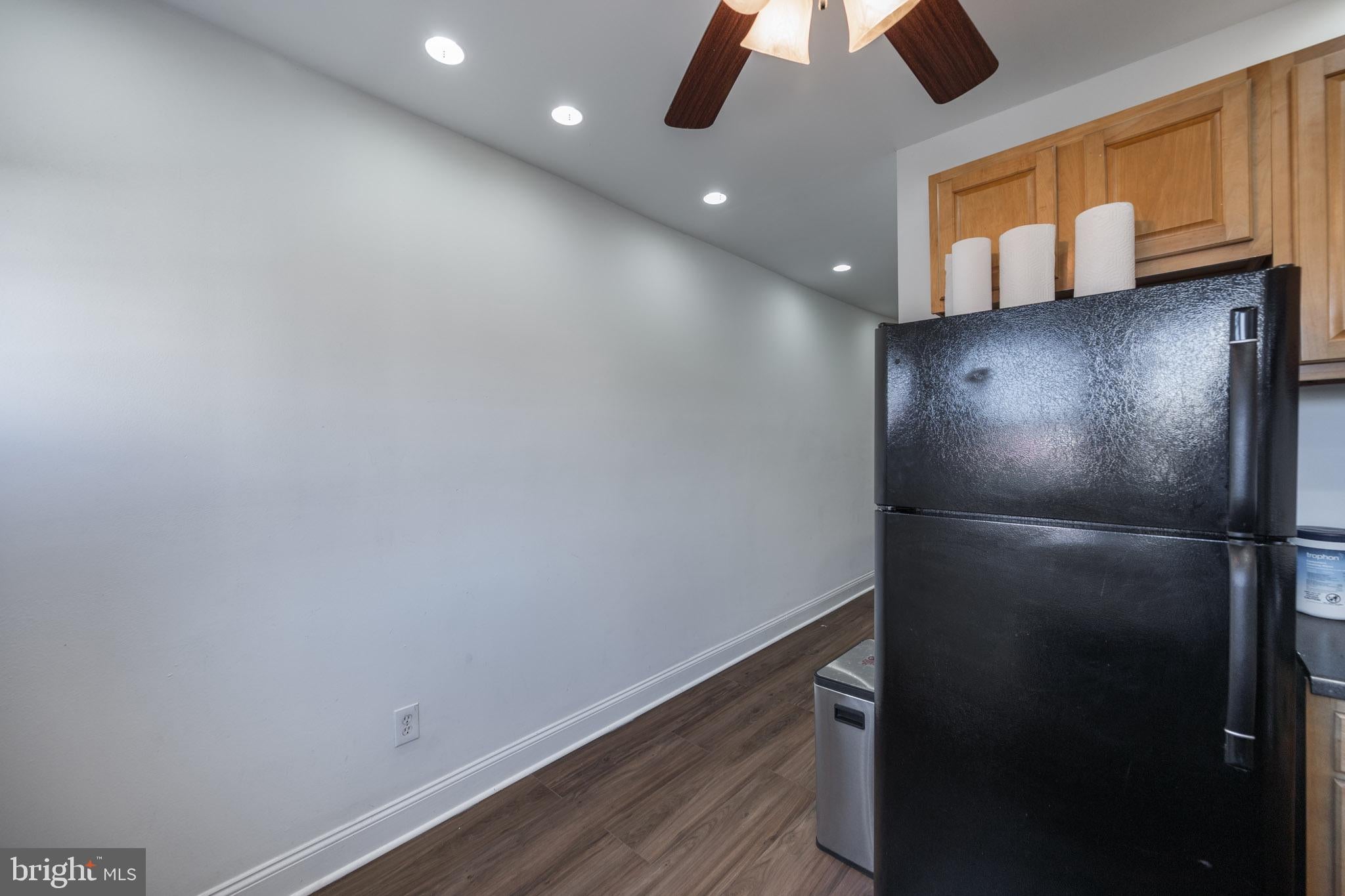 2635 E SOMERSET STREET UNIT 2