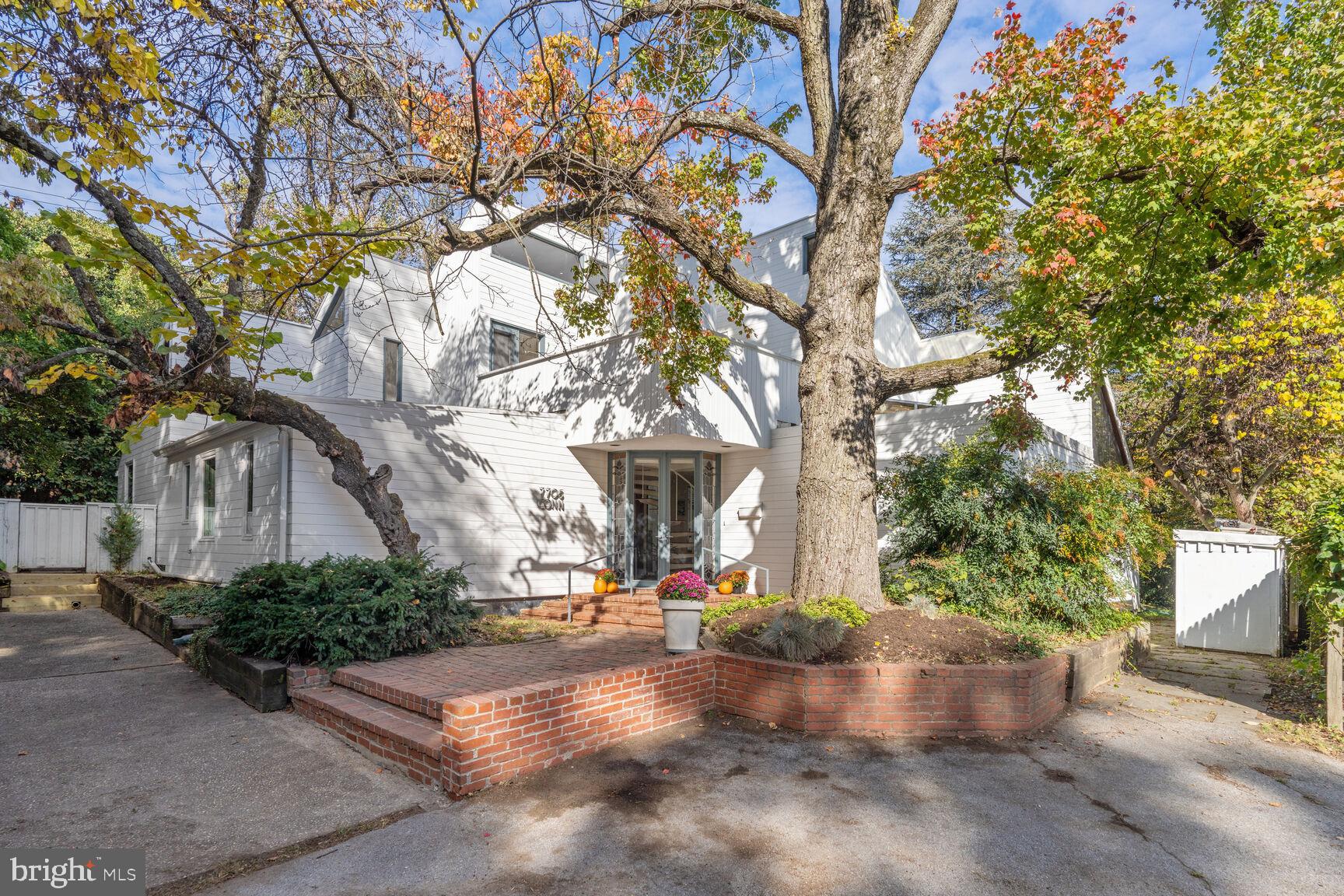 CHEVY CHASE - Residential