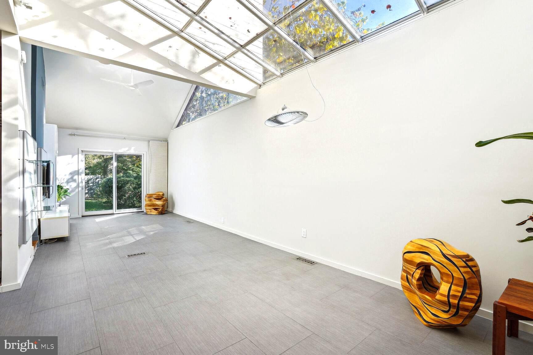 CHEVY CHASE - Residential