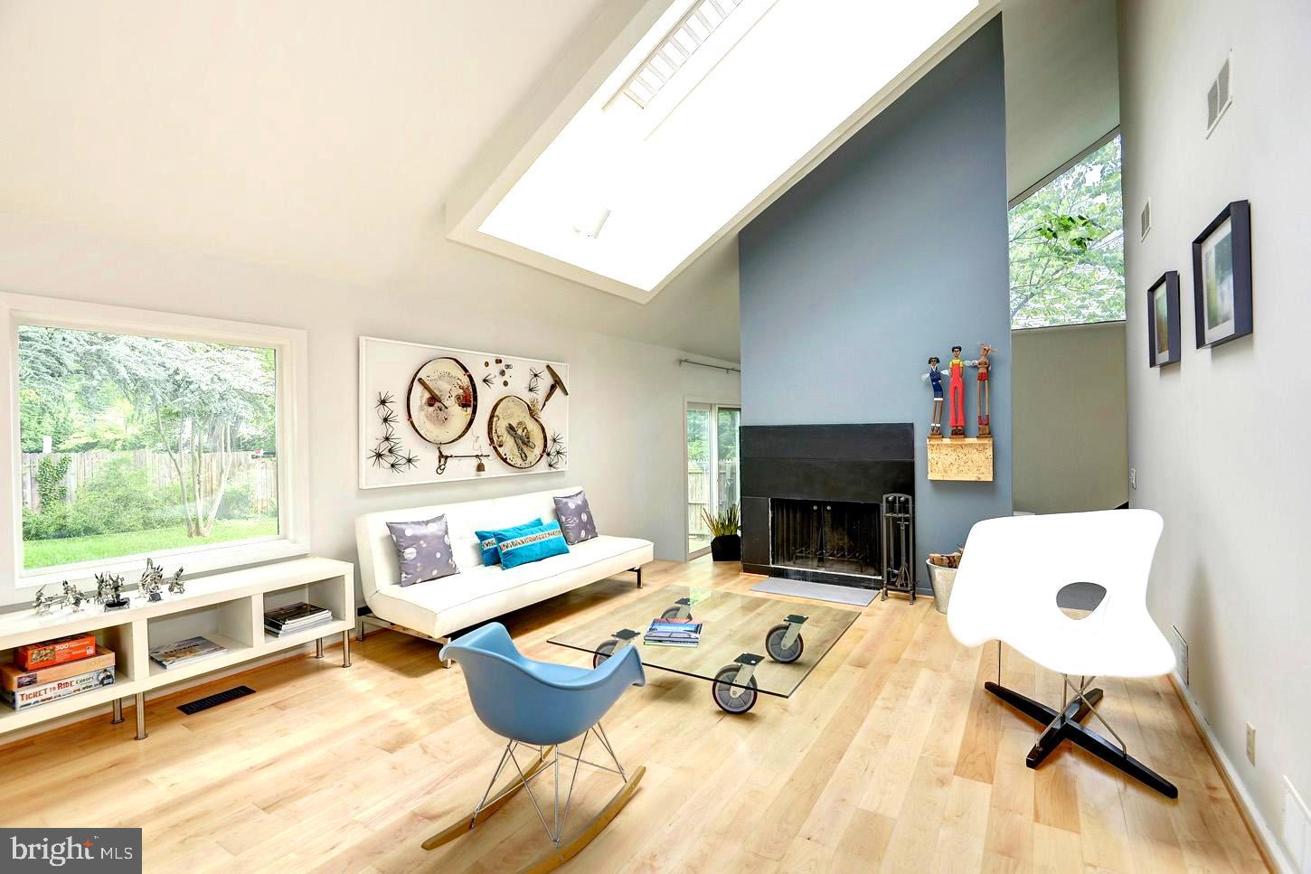 CHEVY CHASE - Residential