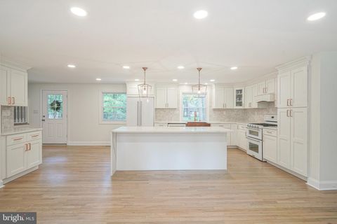 39 RED OAK TRL MEDFORD NJ 08055