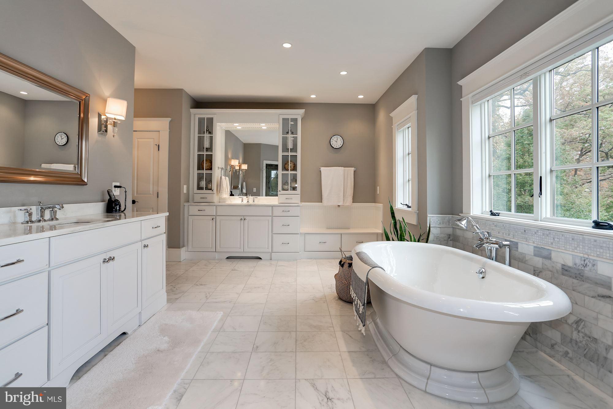 YORKTOWN - Residential