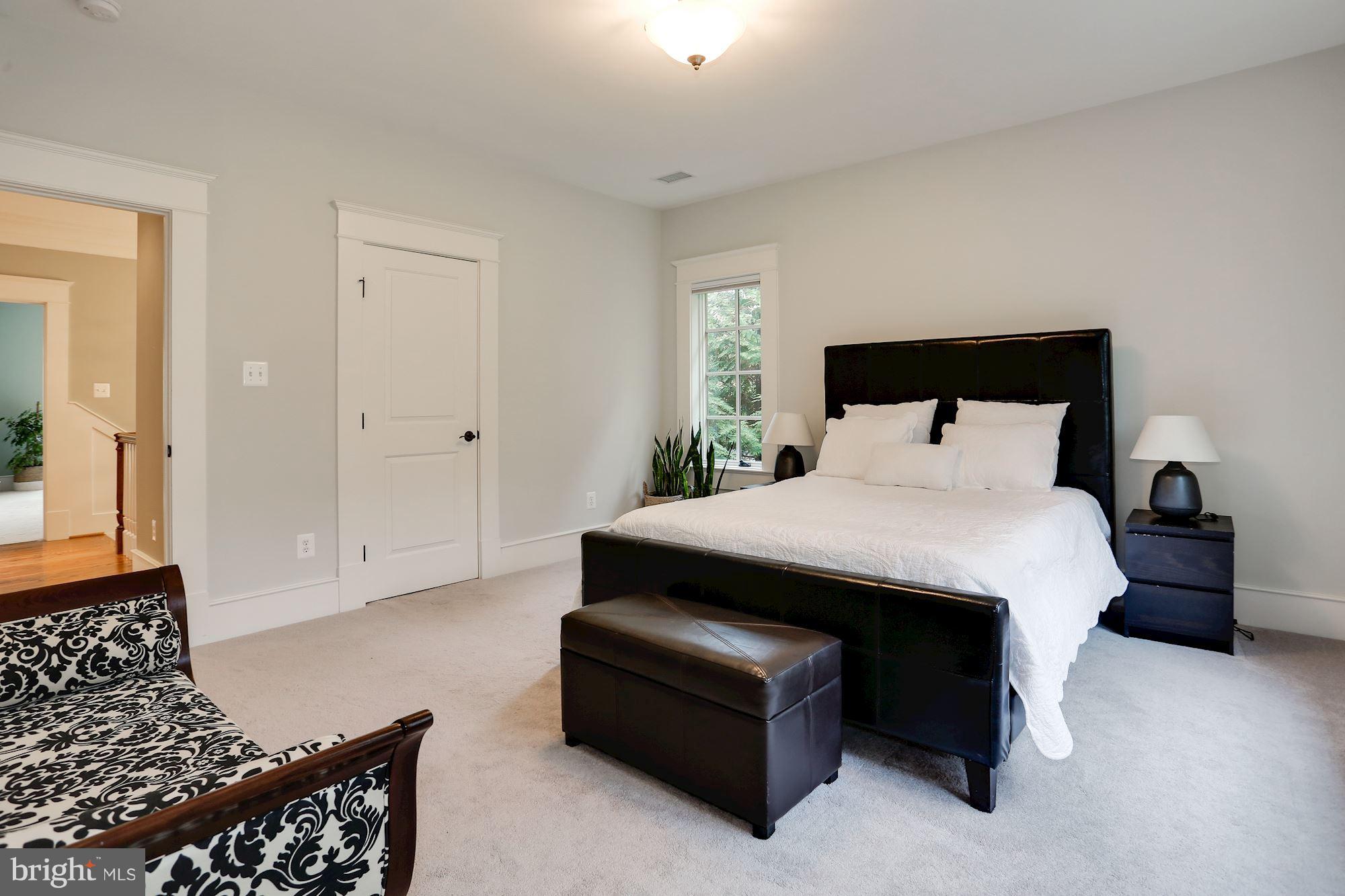 YORKTOWN - Residential