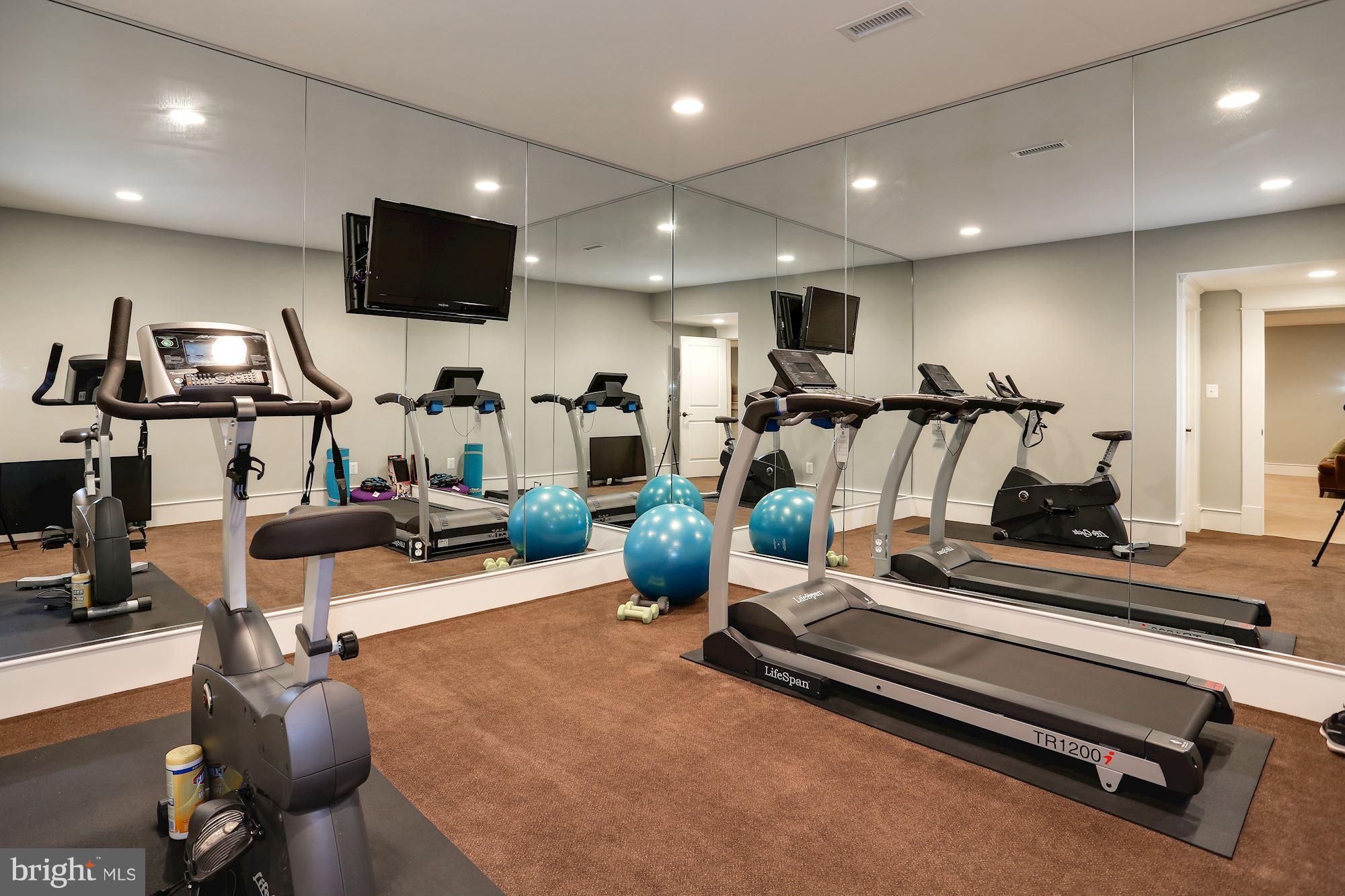 YORKTOWN - Residential