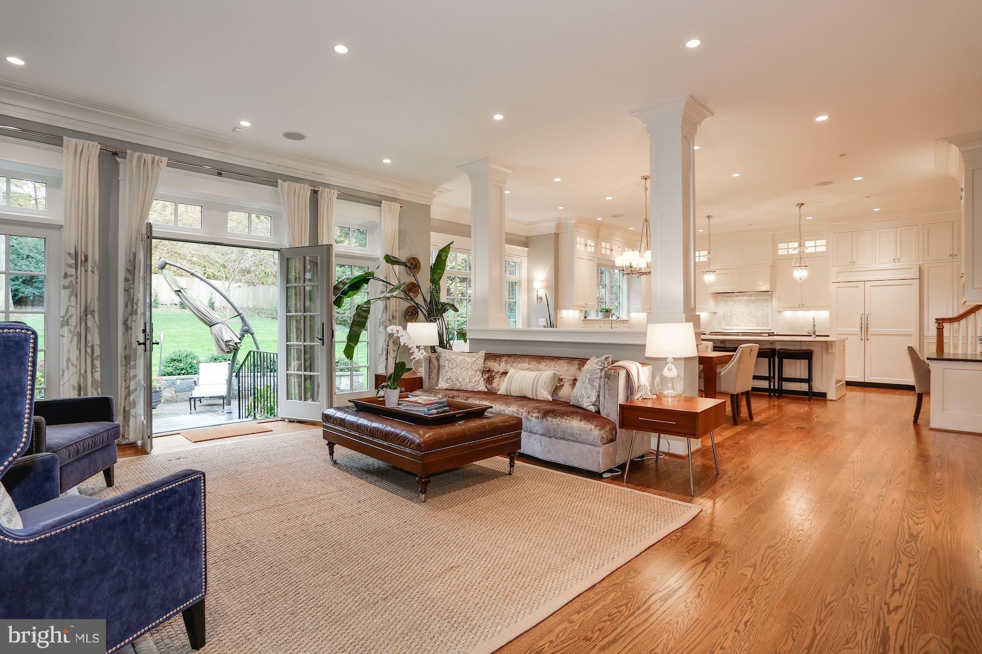 YORKTOWN - Residential