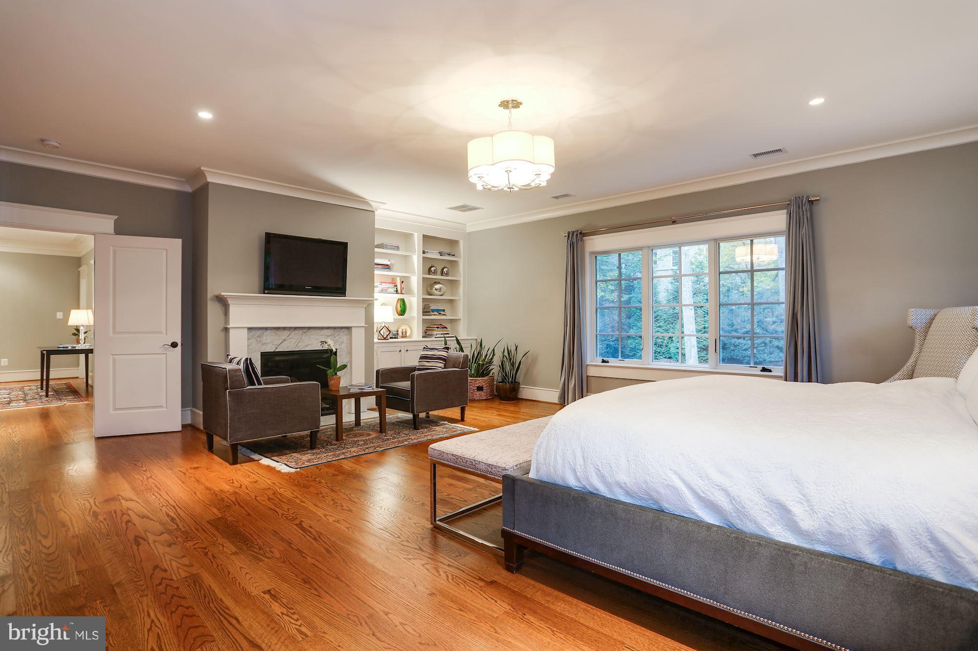 YORKTOWN - Residential