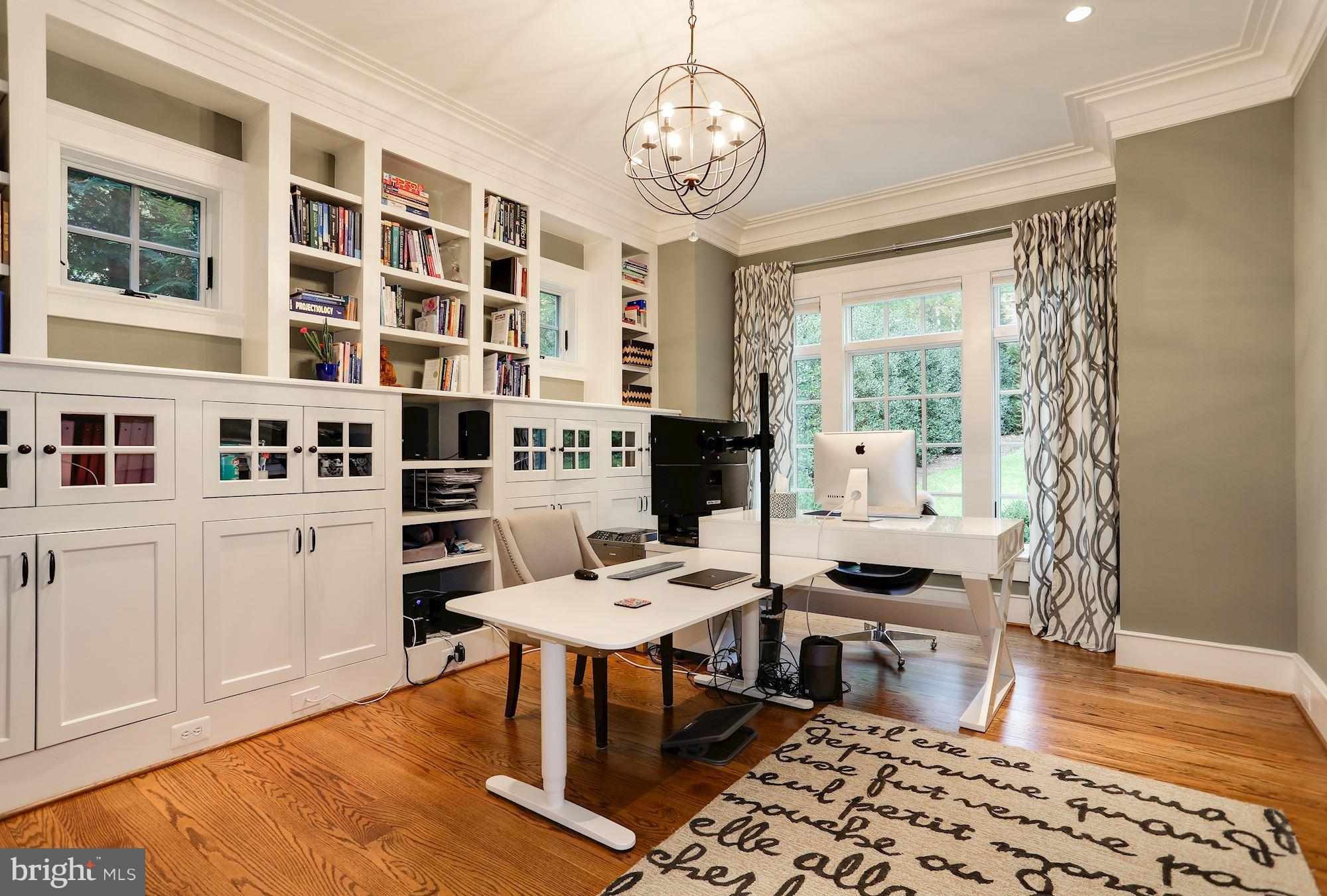 YORKTOWN - Residential