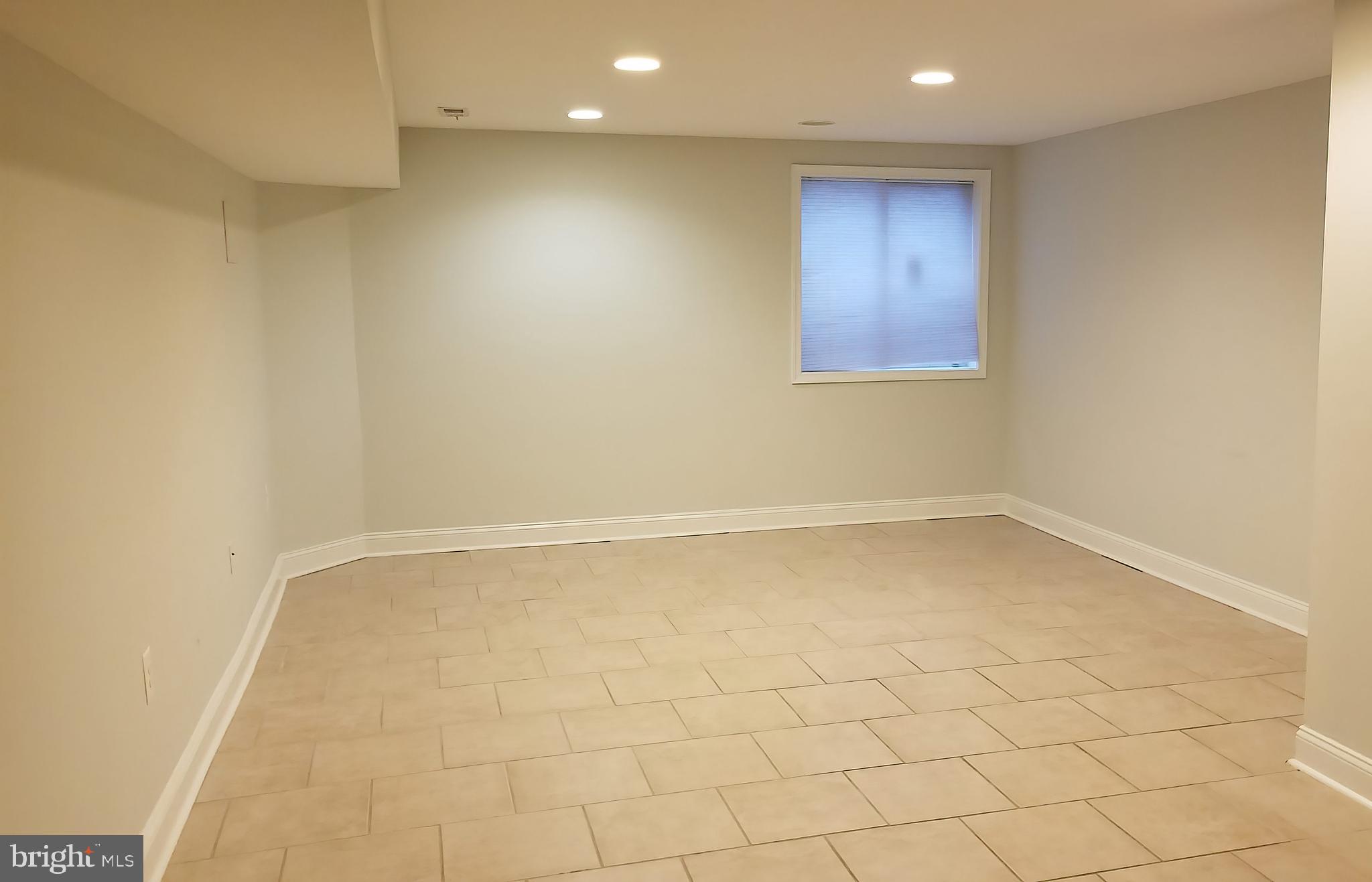 PHILADELPHIA (SOUTH) - Residential Lease