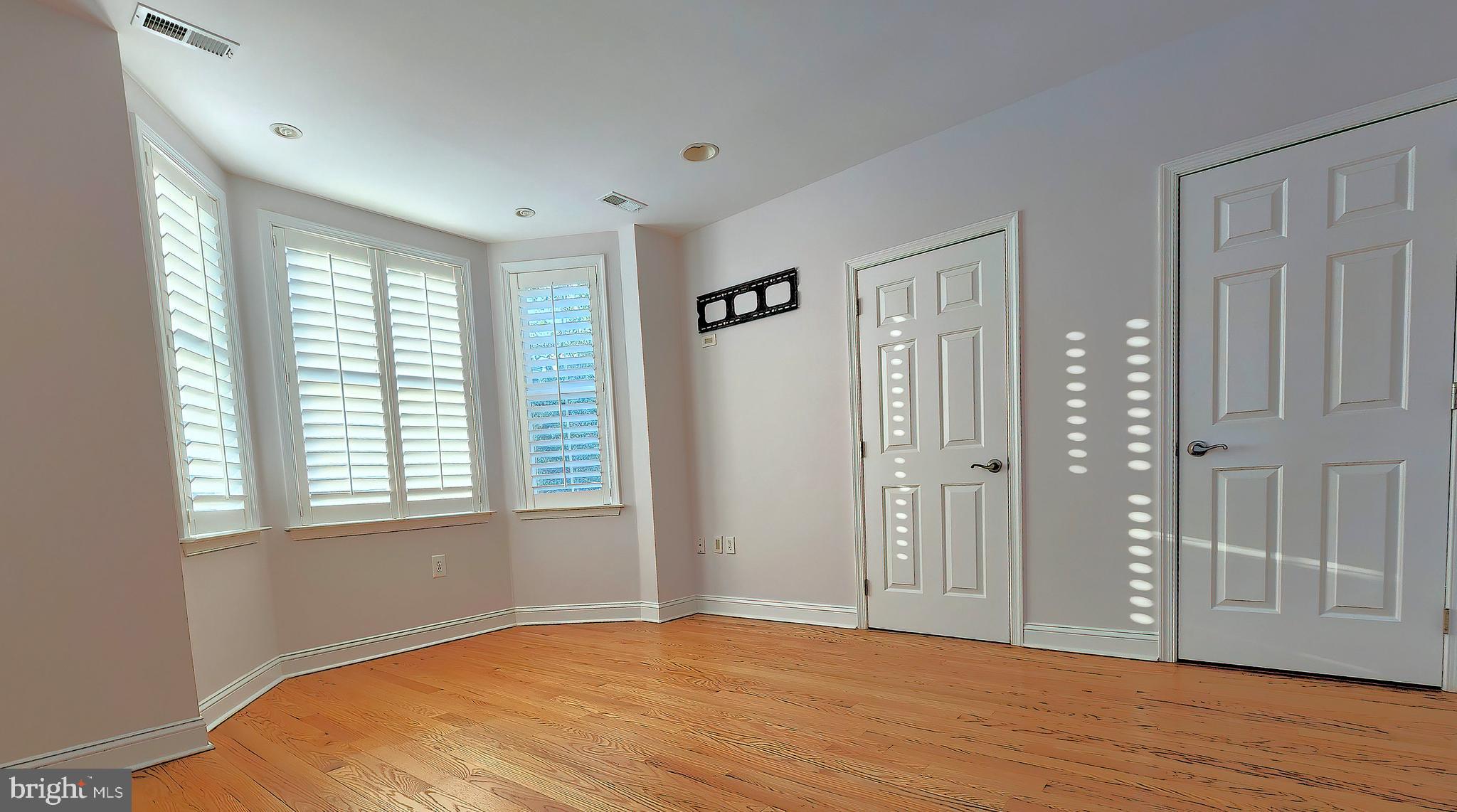 PHILADELPHIA (SOUTH) - Residential Lease