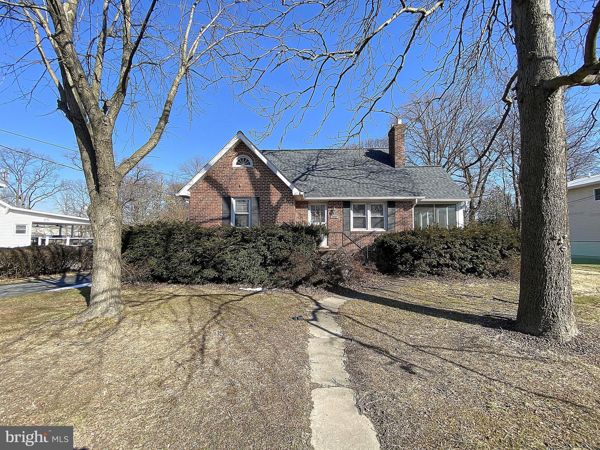 TRIPLE UNION - Residential