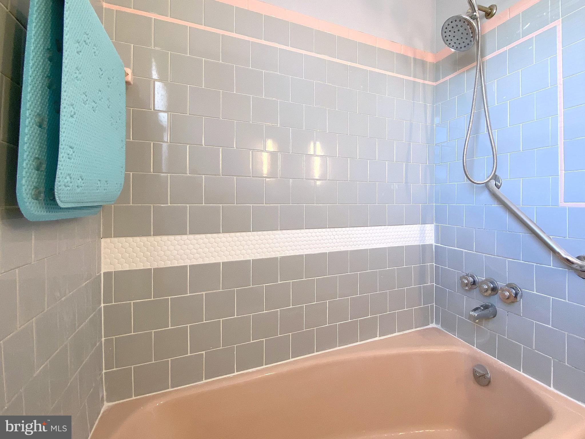 TRIPLE UNION - Residential