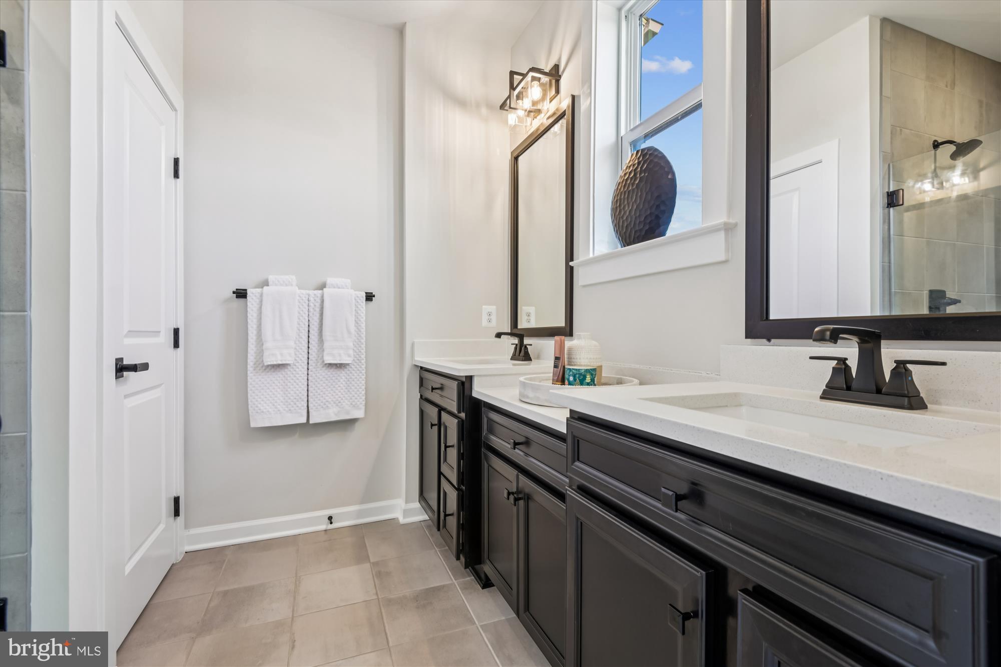 LONGVIEW RIDGE - Residential