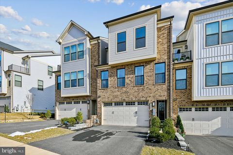 Photo of 13709 Hunt Valley Court, COCKEYSVILLE, MD 21030 (MLS # MDBC2150926)