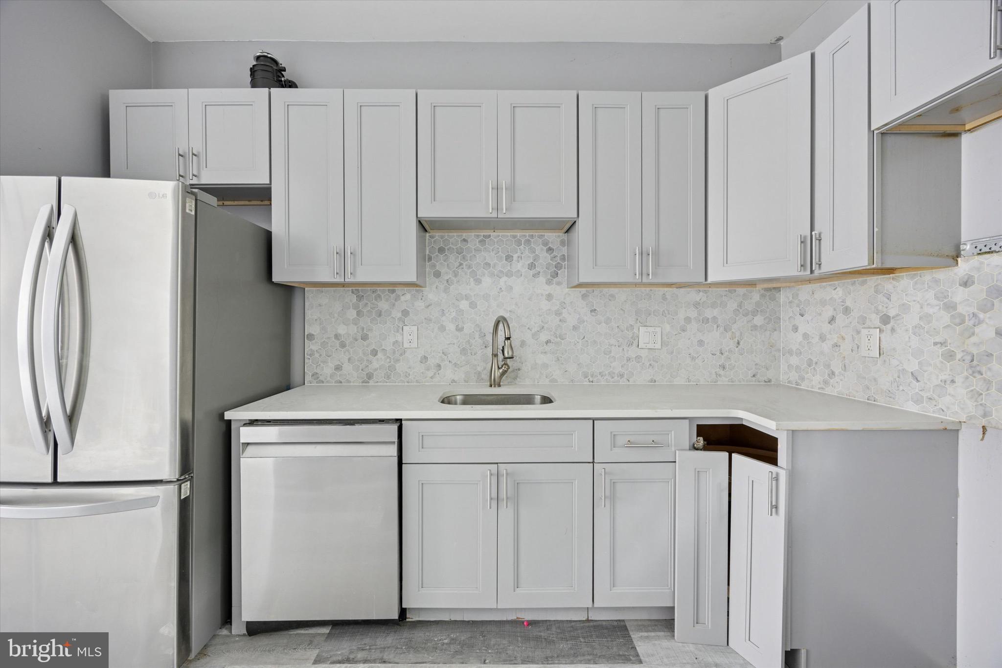 STRAWBERRY MANSION - Residential