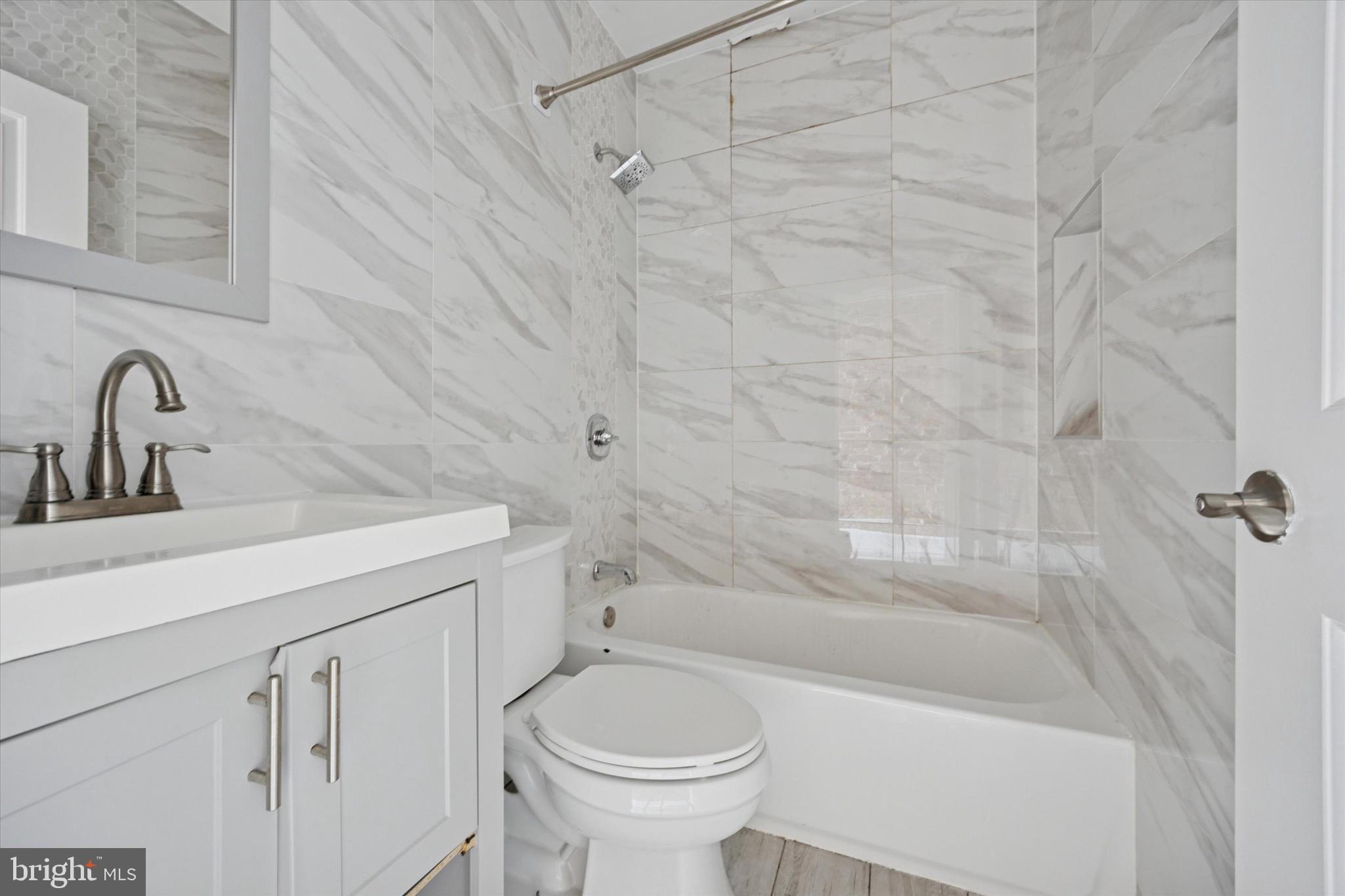 STRAWBERRY MANSION - Residential