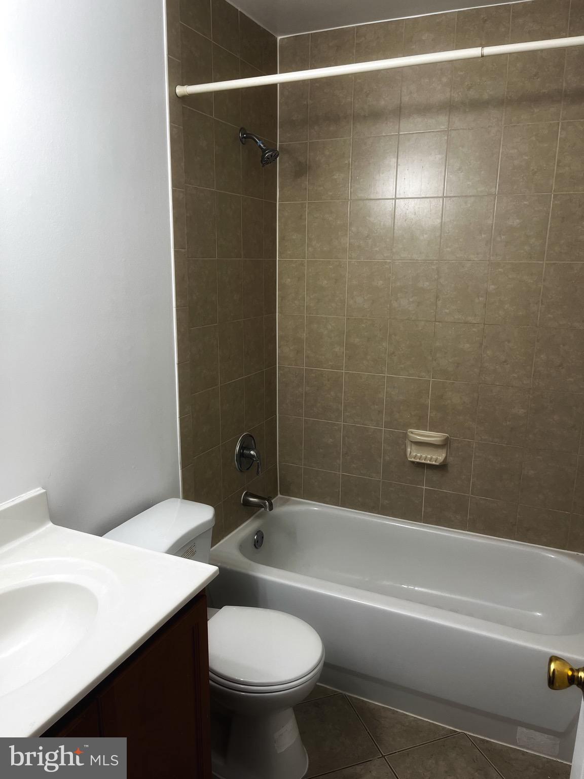 MARKHAM VIEW CONDOMINIUMS - Residential