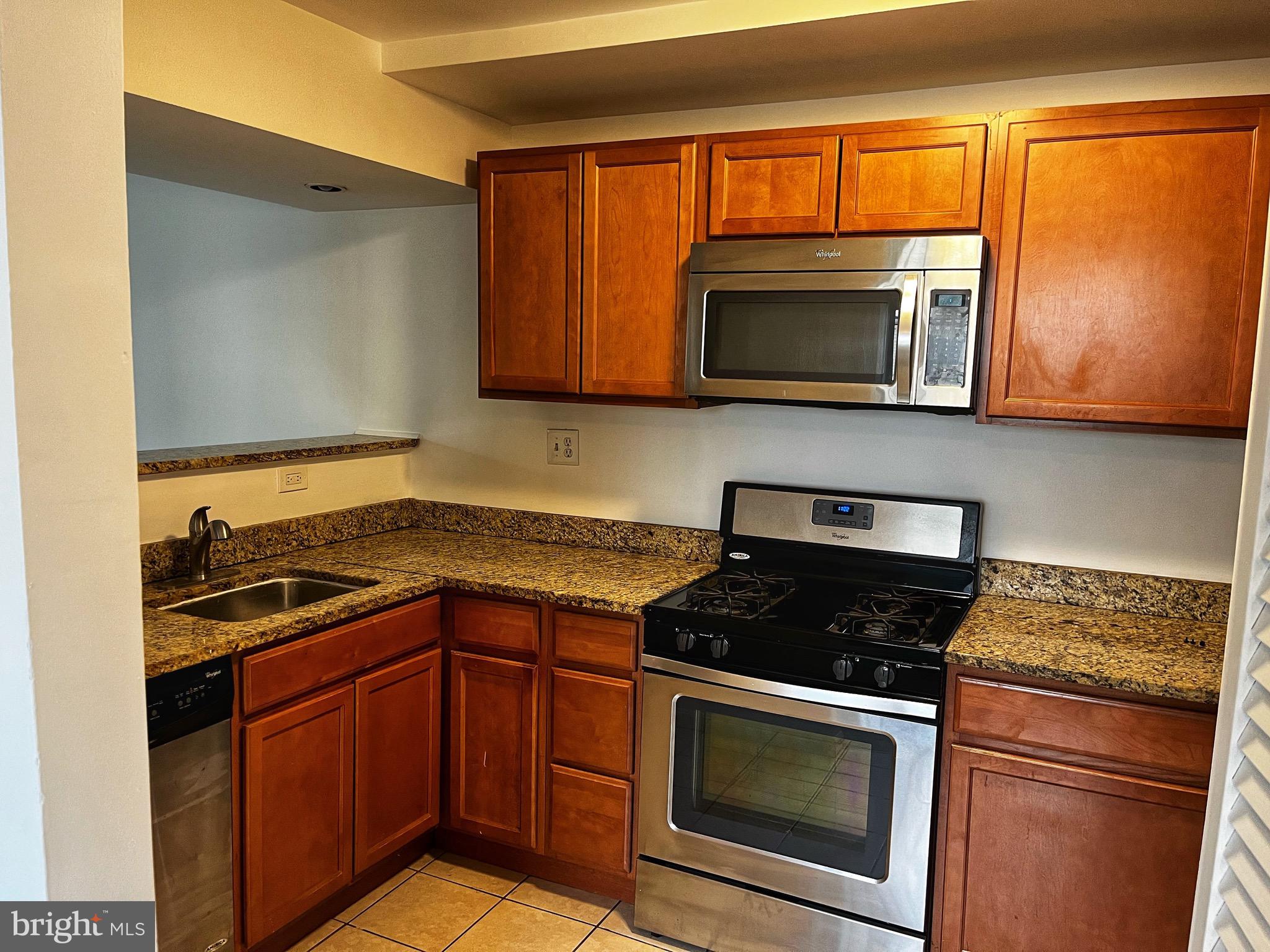 MARKHAM VIEW CONDOMINIUMS - Residential