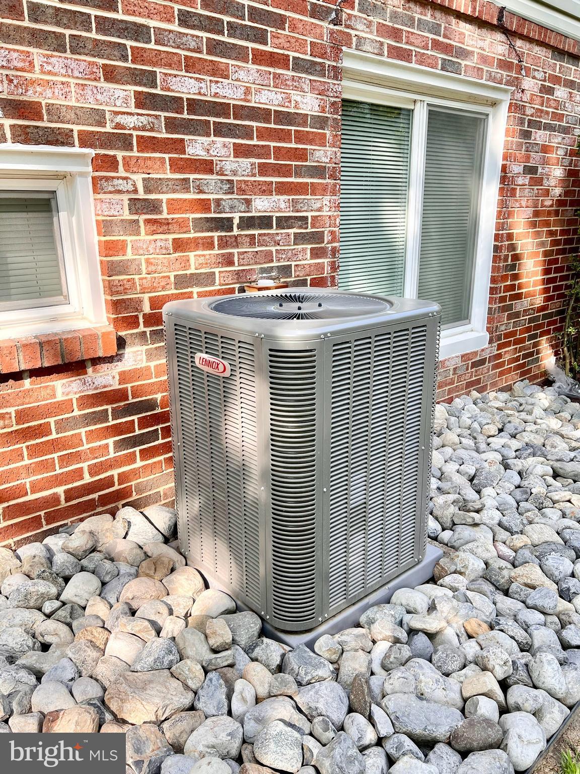 LEISURE WORLD - Residential