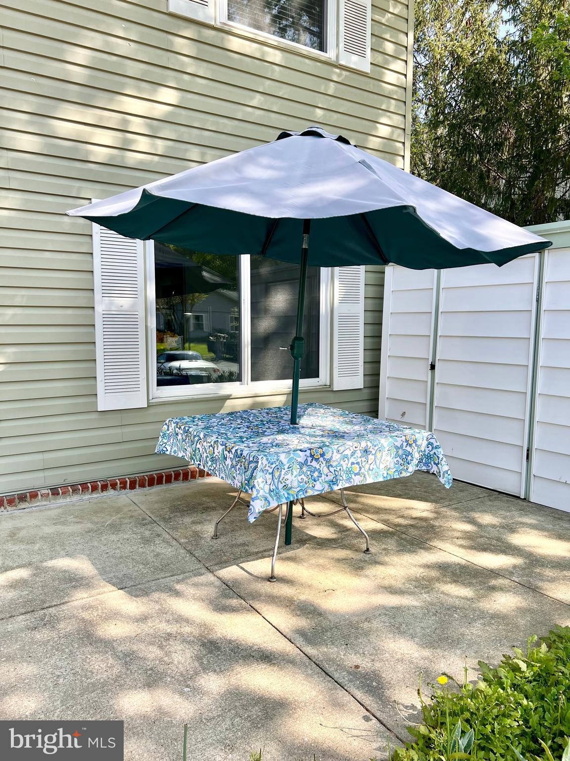 LEISURE WORLD - Residential