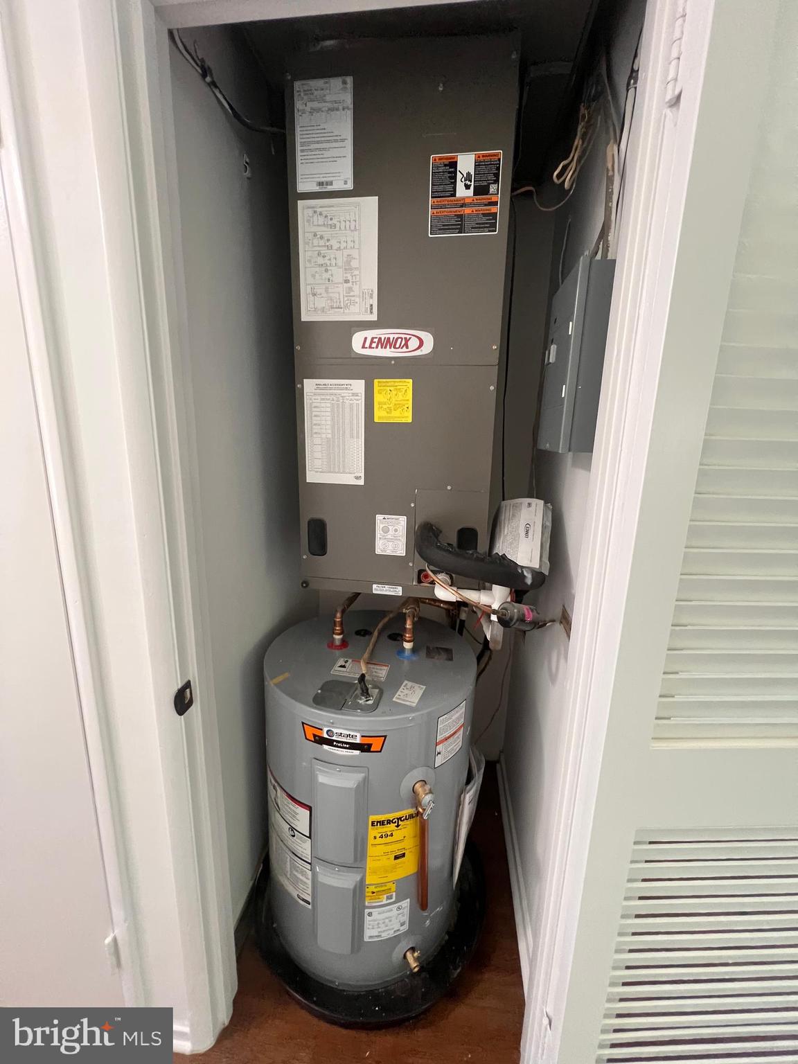 LEISURE WORLD - Residential