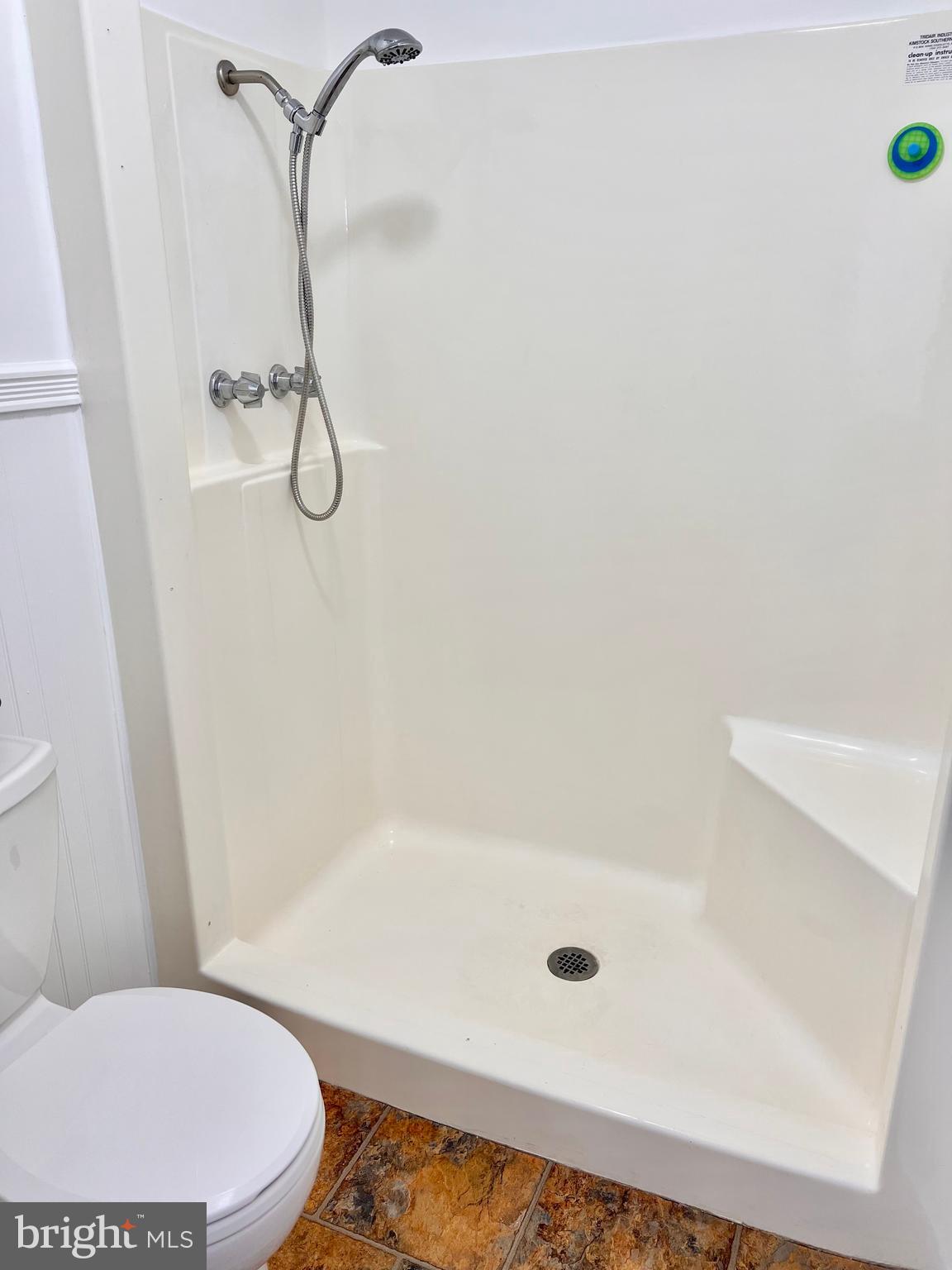 LEISURE WORLD - Residential