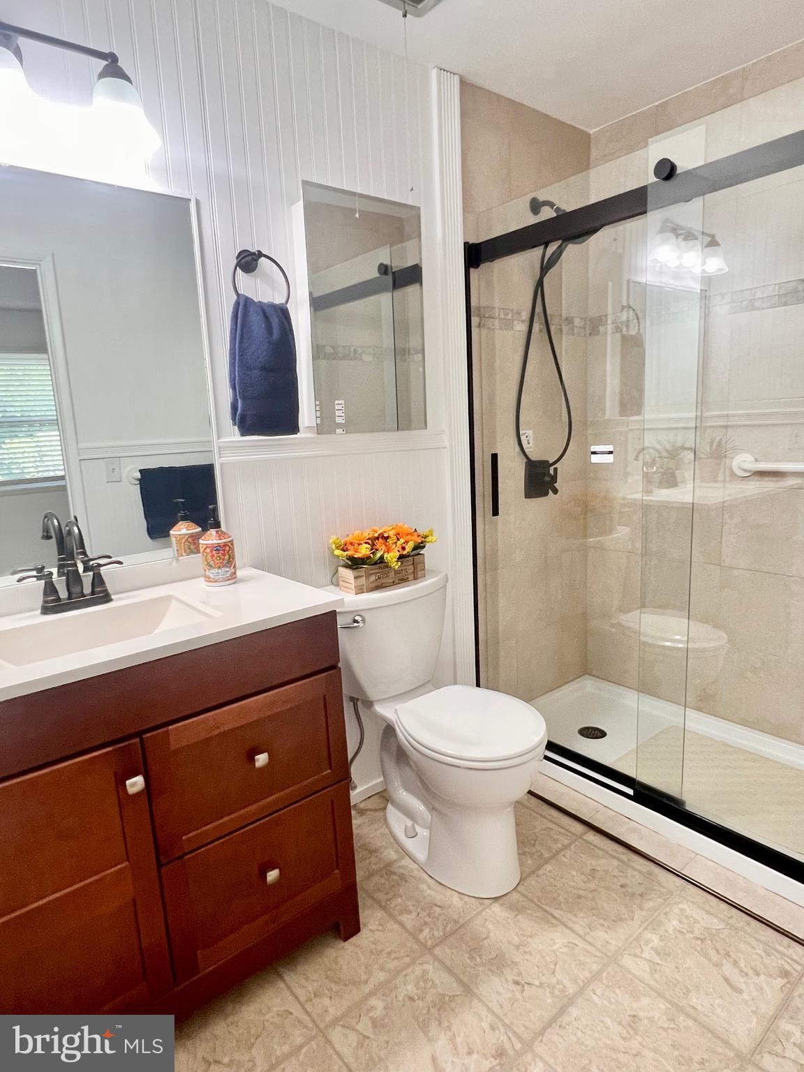 LEISURE WORLD - Residential