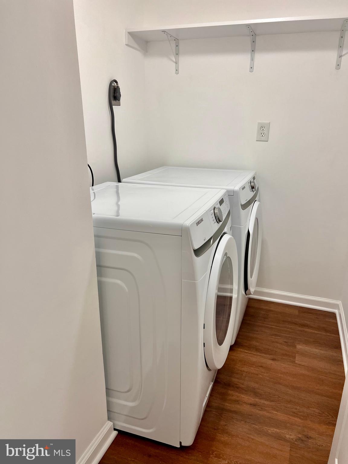 LEISURE WORLD - Residential