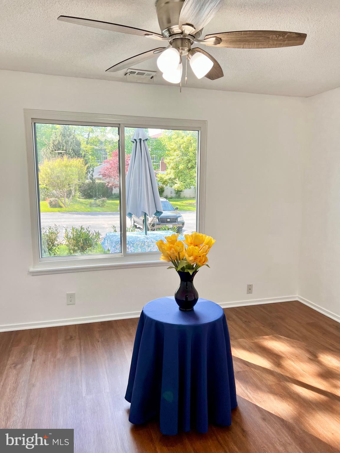 LEISURE WORLD - Residential