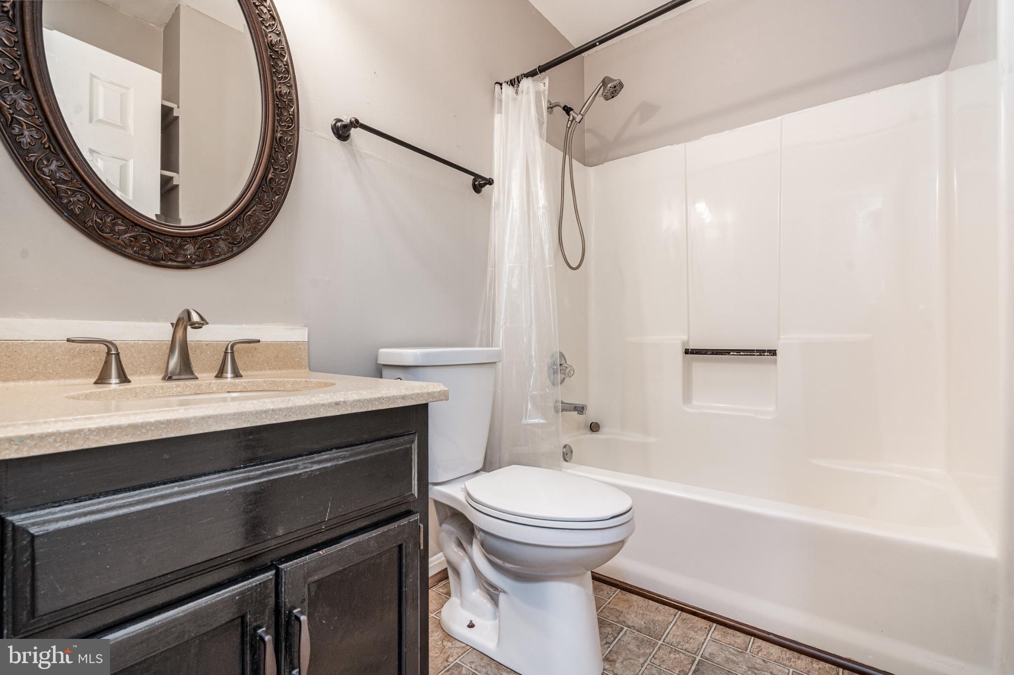 HARVESTDALE - Residential Lease