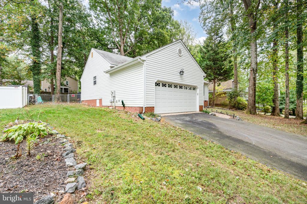 Photo of 11609 Silverleaf Lane, FREDERICKSBURG, VA 22407 (MLS # VASP2036388)