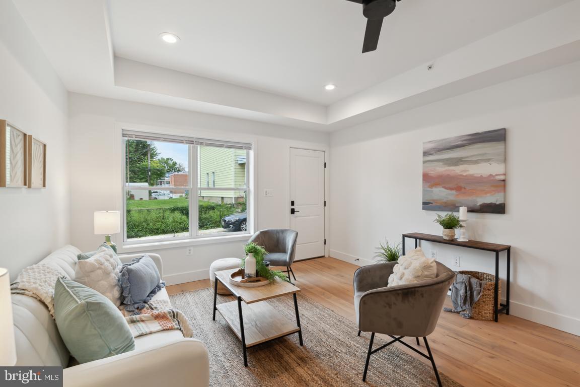 HAMPDEN HISTORIC DISTRICT - Residential Lease