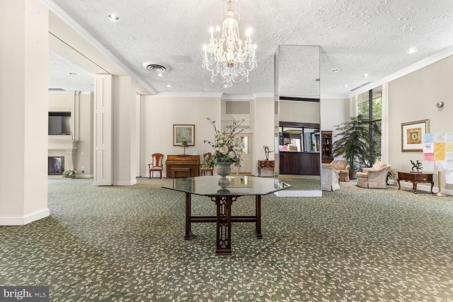 TOWERS IN WESTCHESTER PARK - Residential