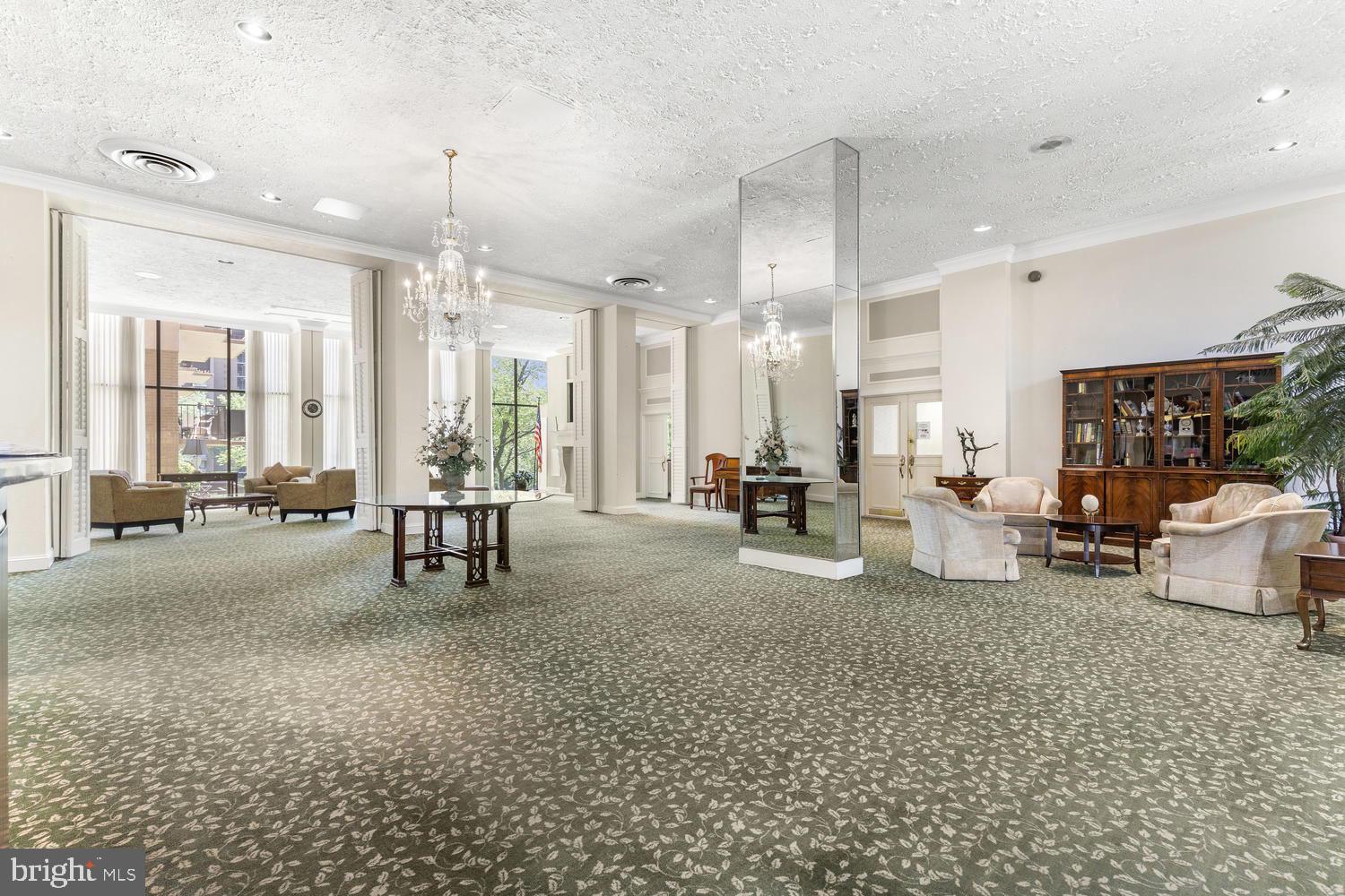 TOWERS IN WESTCHESTER PARK - Residential