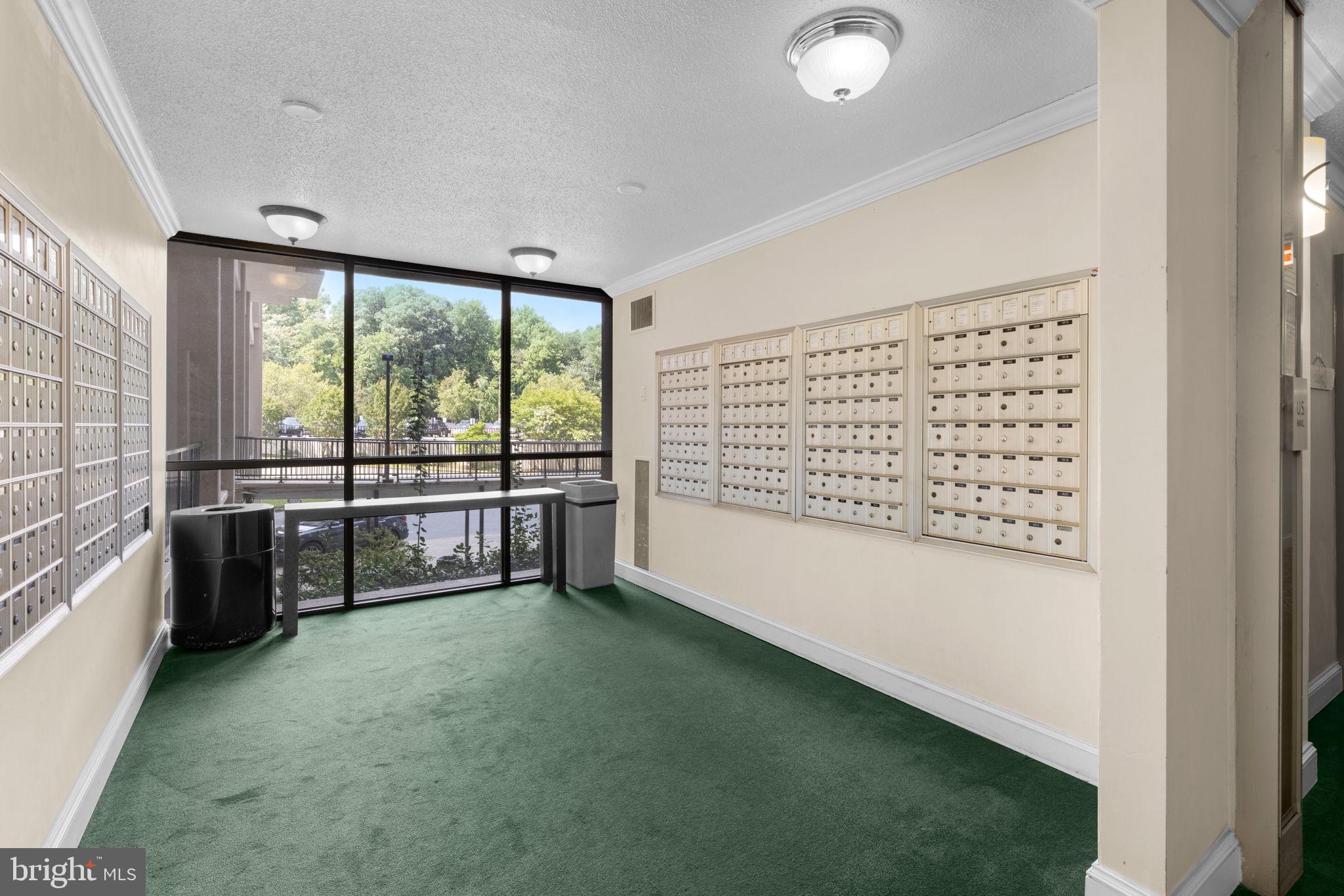 TOWERS IN WESTCHESTER PARK - Residential