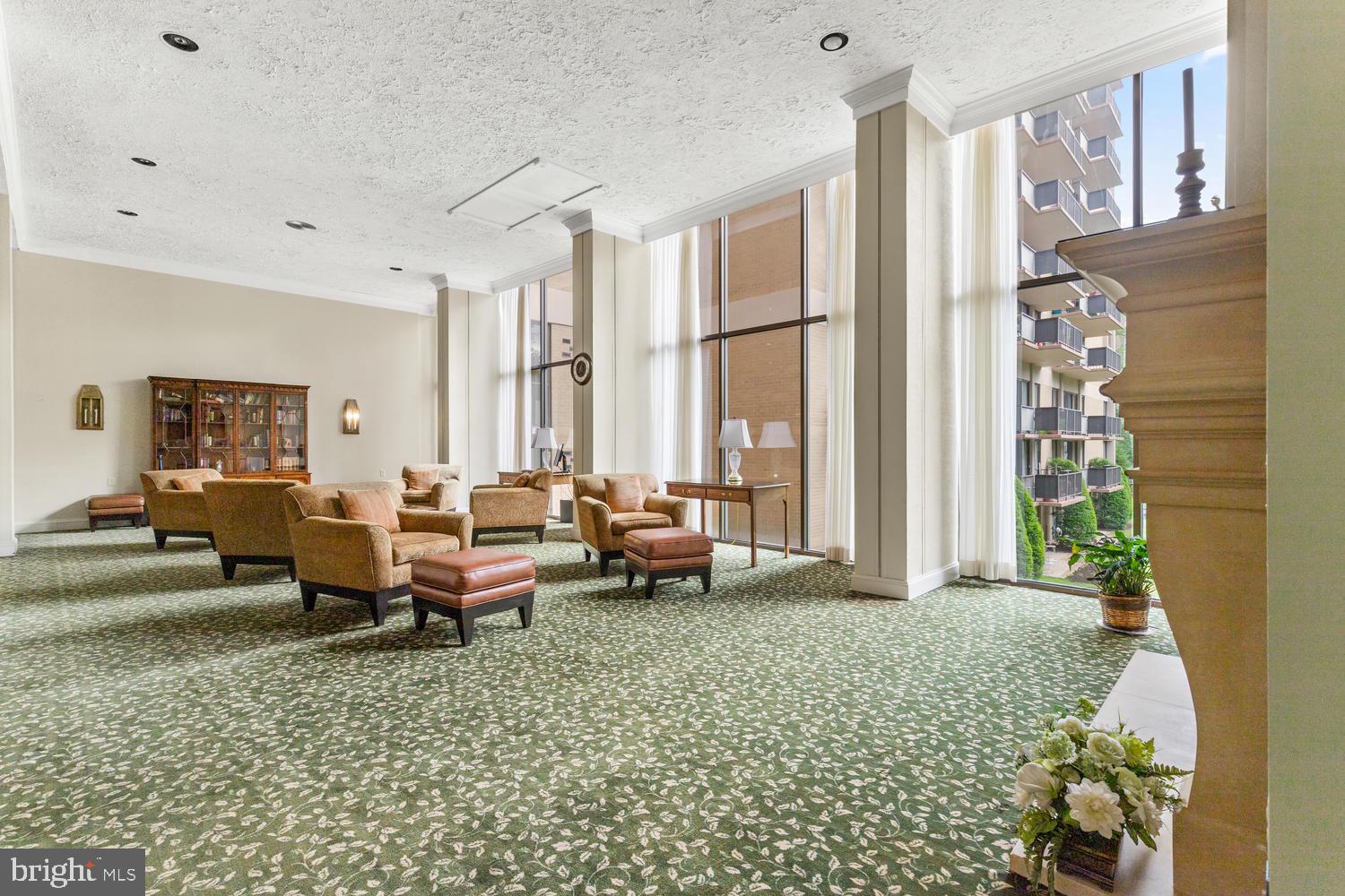 TOWERS IN WESTCHESTER PARK - Residential