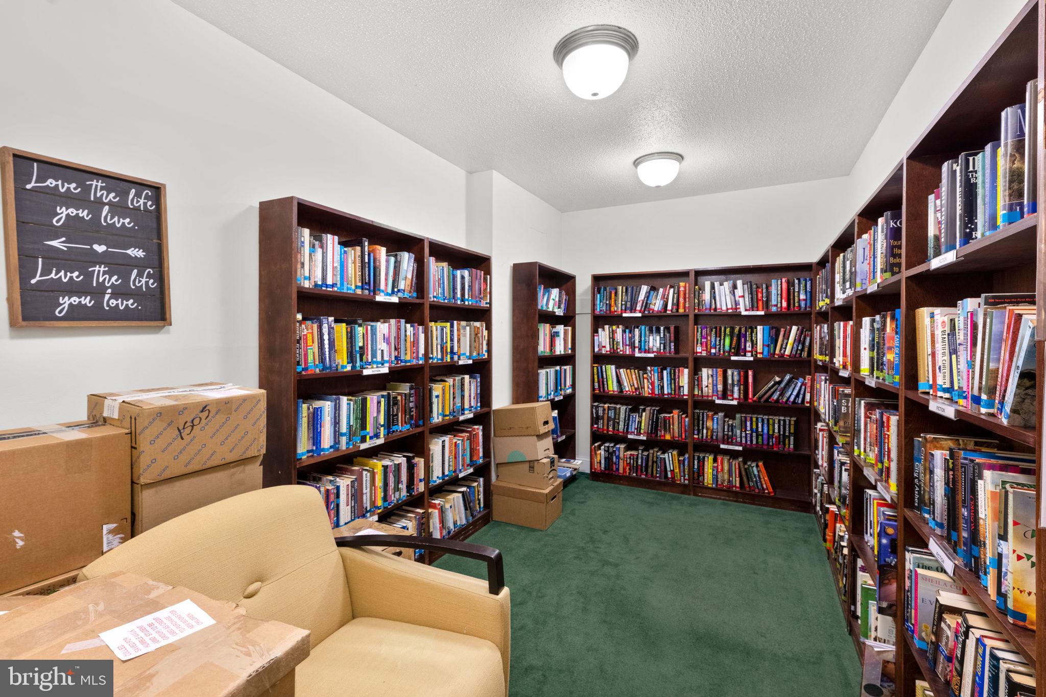 TOWERS IN WESTCHESTER PARK - Residential