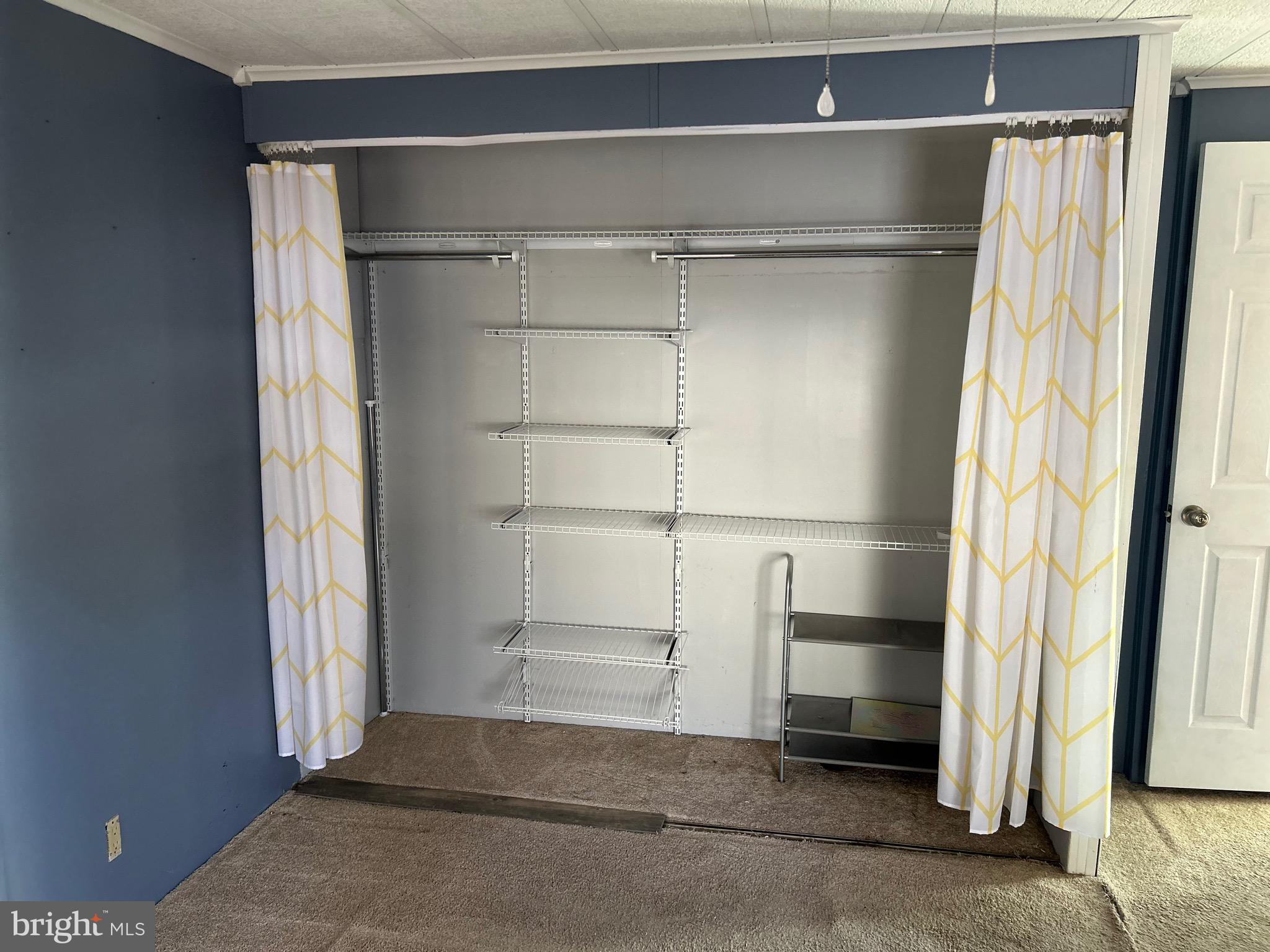 APPLEVILLE WEST - Residential