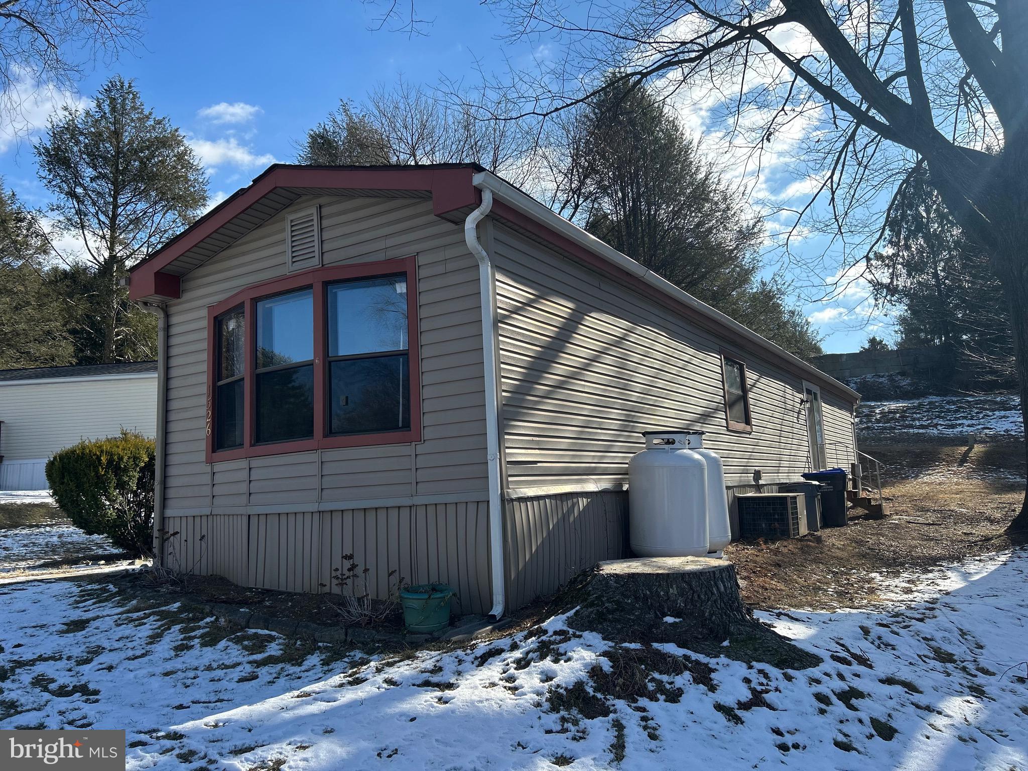 APPLEVILLE WEST - Residential