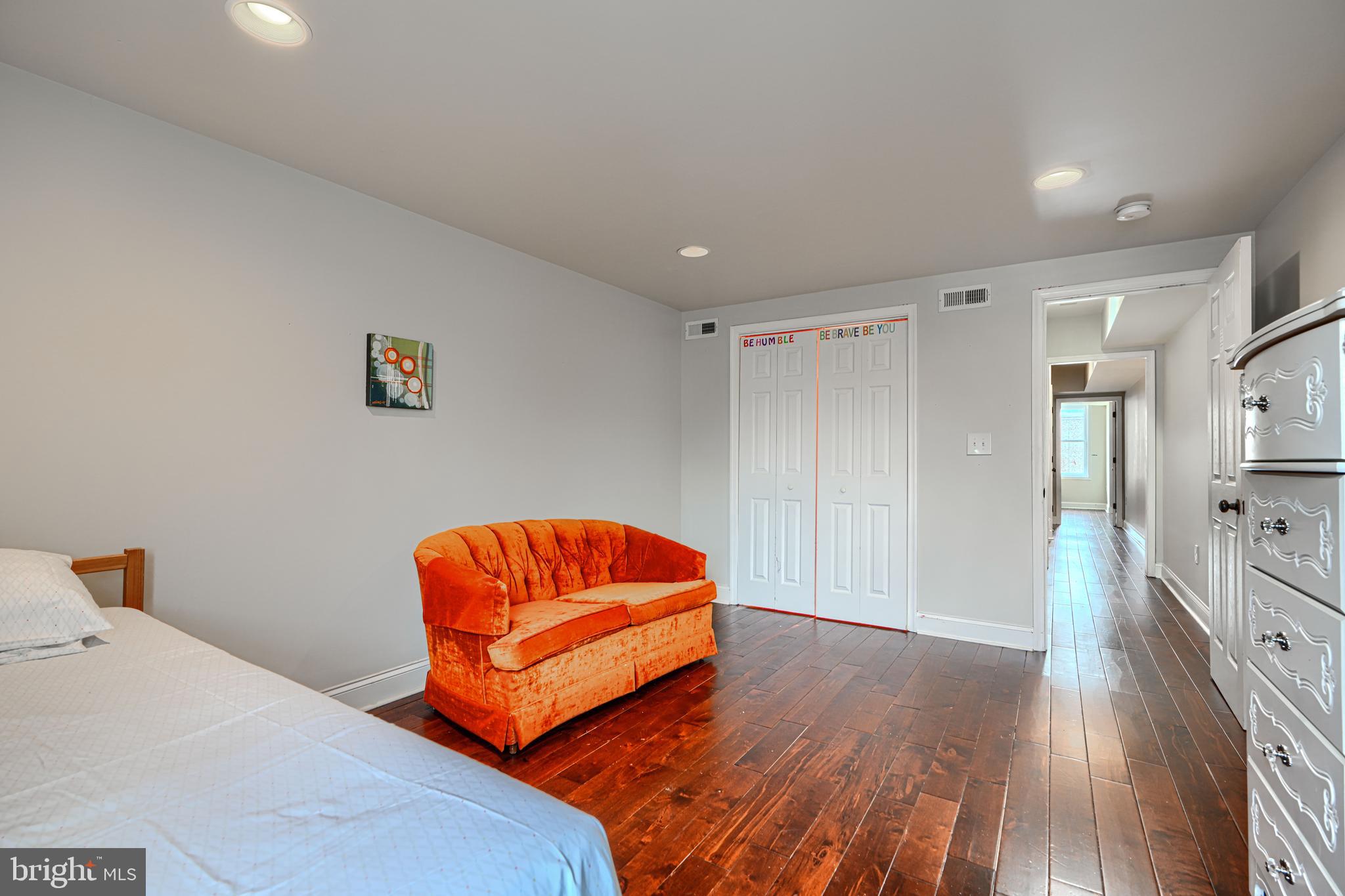 JOHNS HOPKINS - Residential Lease