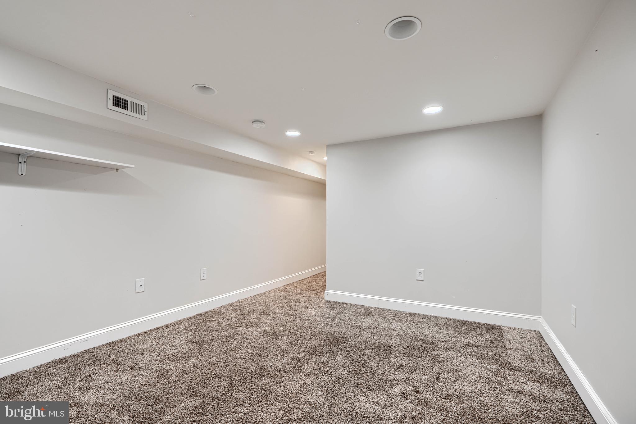 JOHNS HOPKINS - Residential Lease