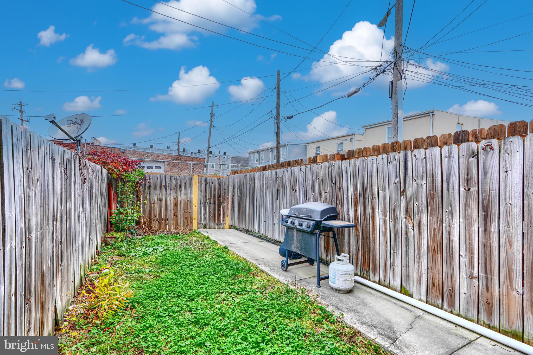 JOHNS HOPKINS - Residential Lease