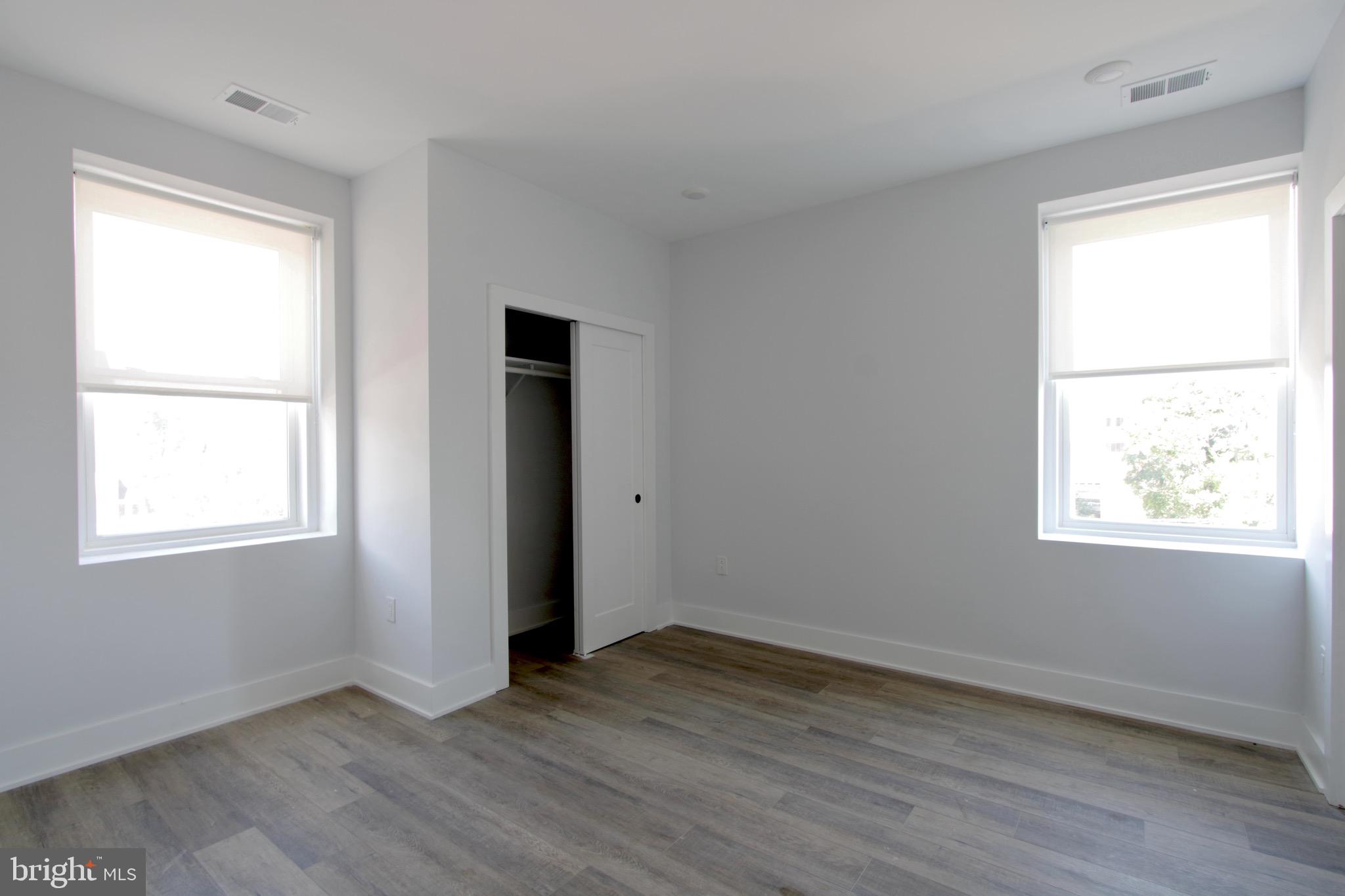 FRANKFORD - Residential Lease