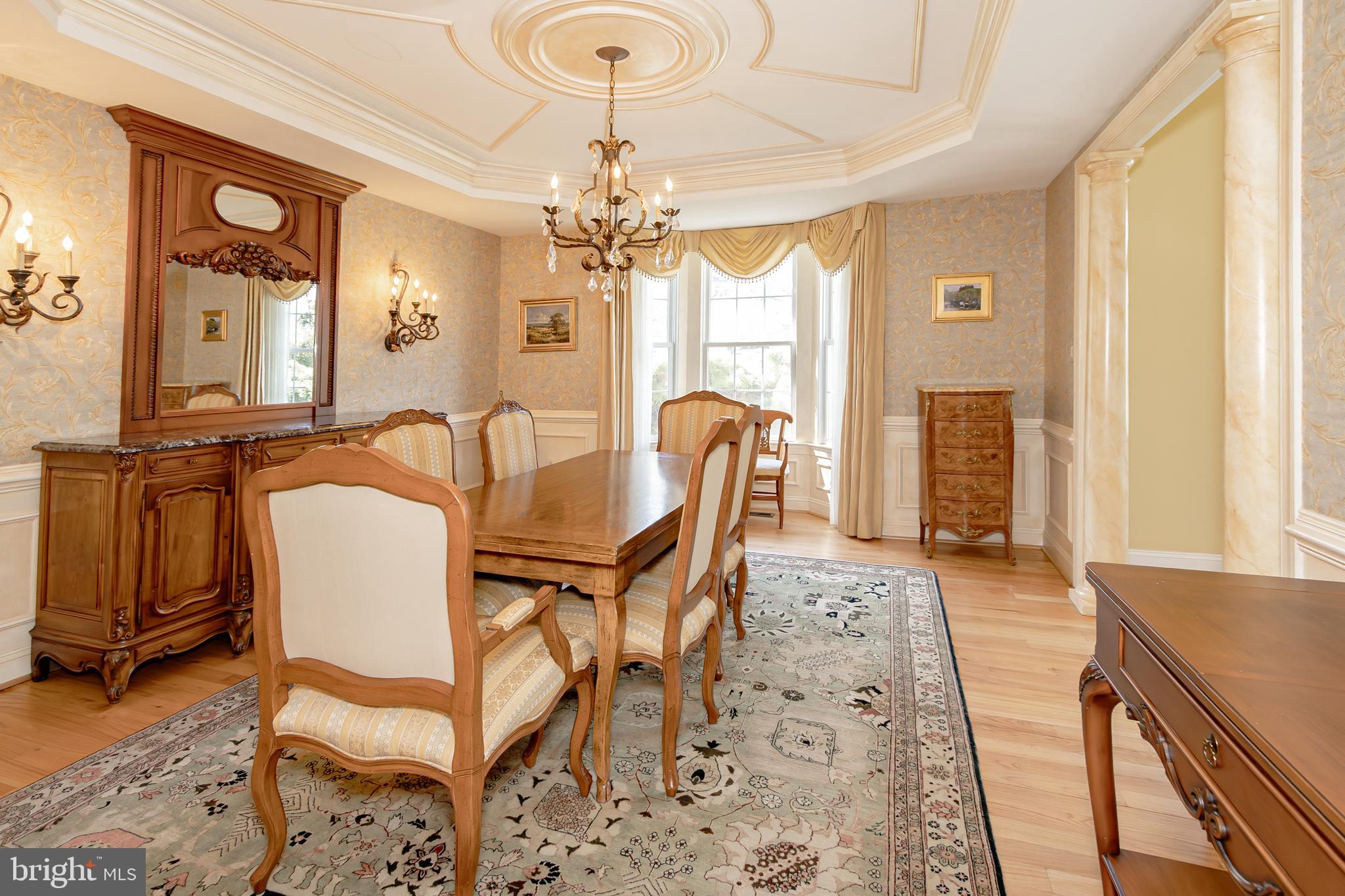 MEADOW BROOK - Residential